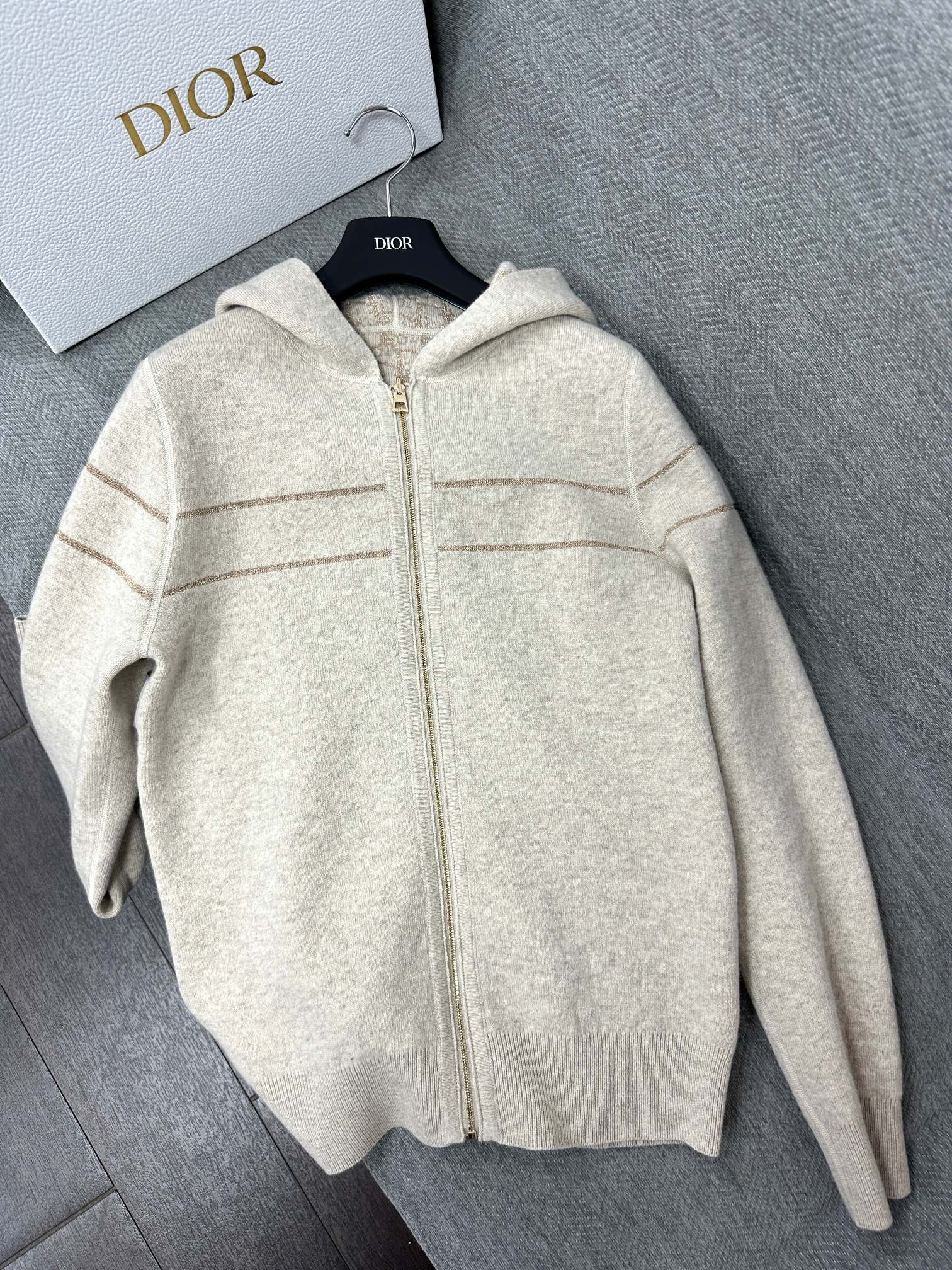 CD Reversible Zipped Cardigan with Hood Grey Cashmere 336827