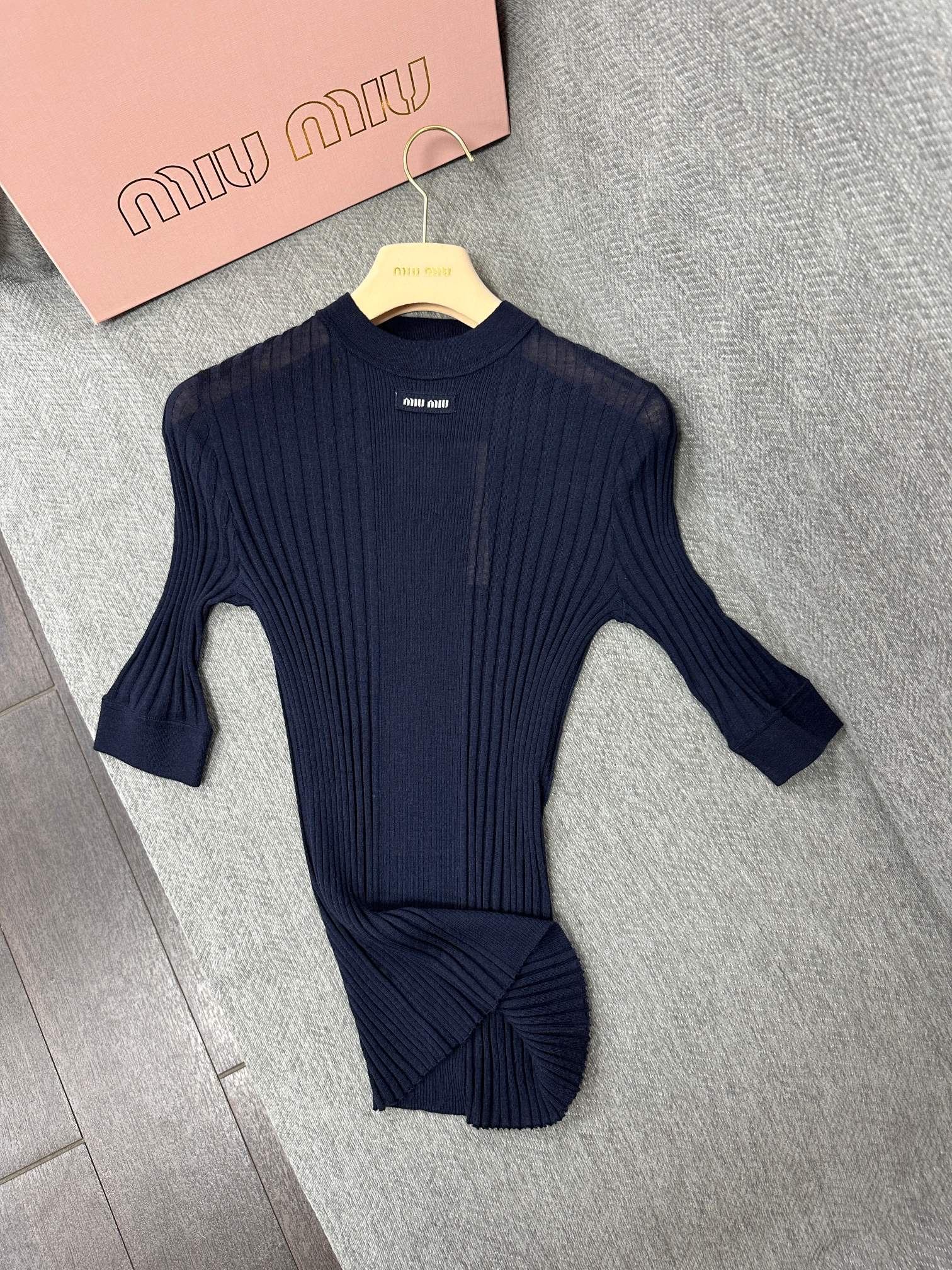 Miu Short-sleeved T-shirt Navy Blue Wool 345306