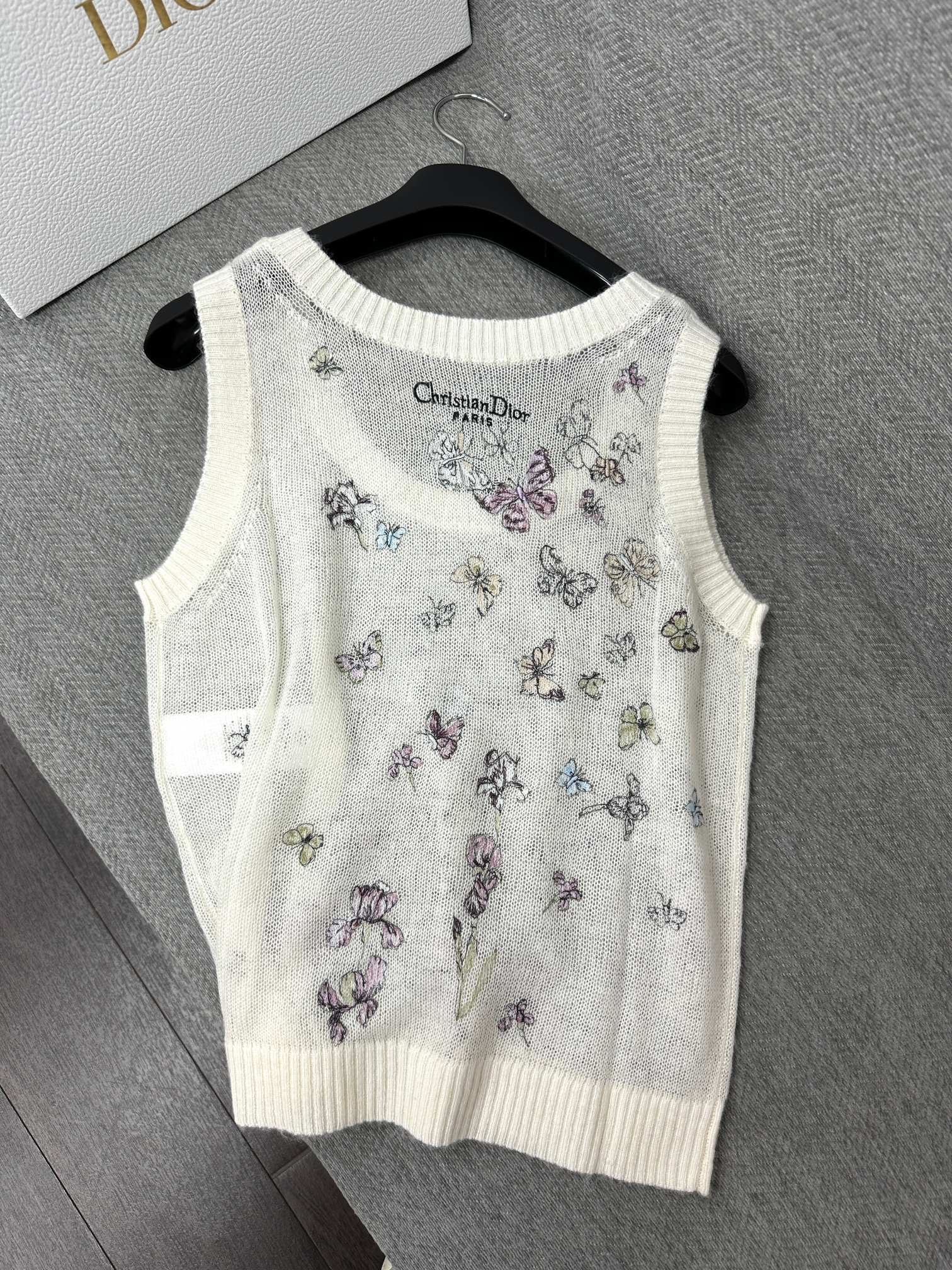 CD Butterfly Embroidered Vest White Alpaca Wool Cashmere 345333