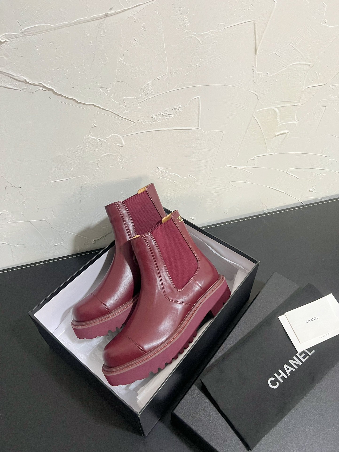 CC Chelsea Ankle Boots In Burgundy Cowhide 949681