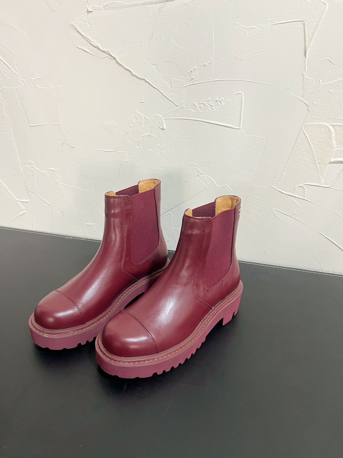 CC Chelsea Ankle Boots In Burgundy Cowhide 949681