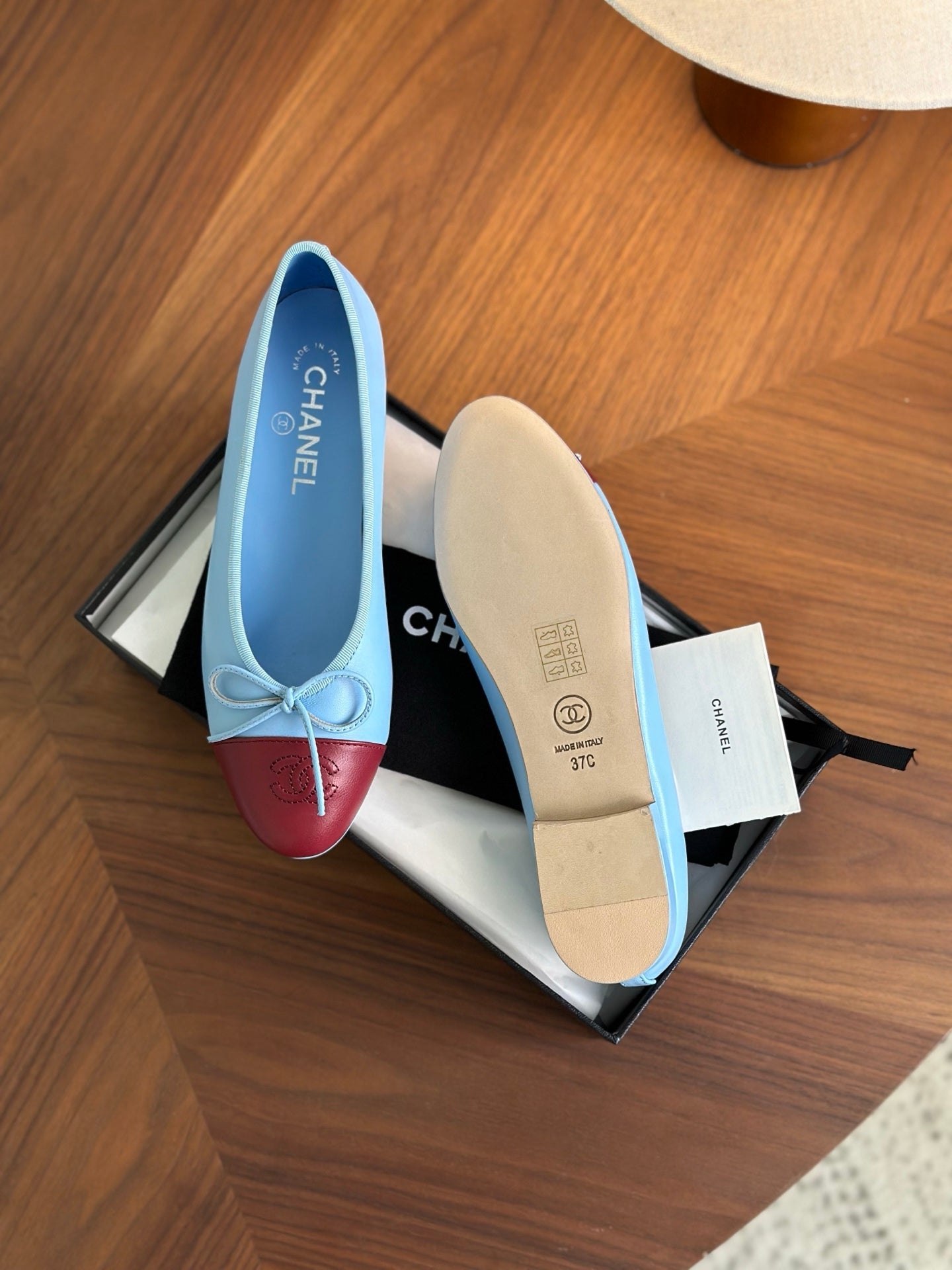 CC 26s Ballet Flat Blue Red Calfskin 938174