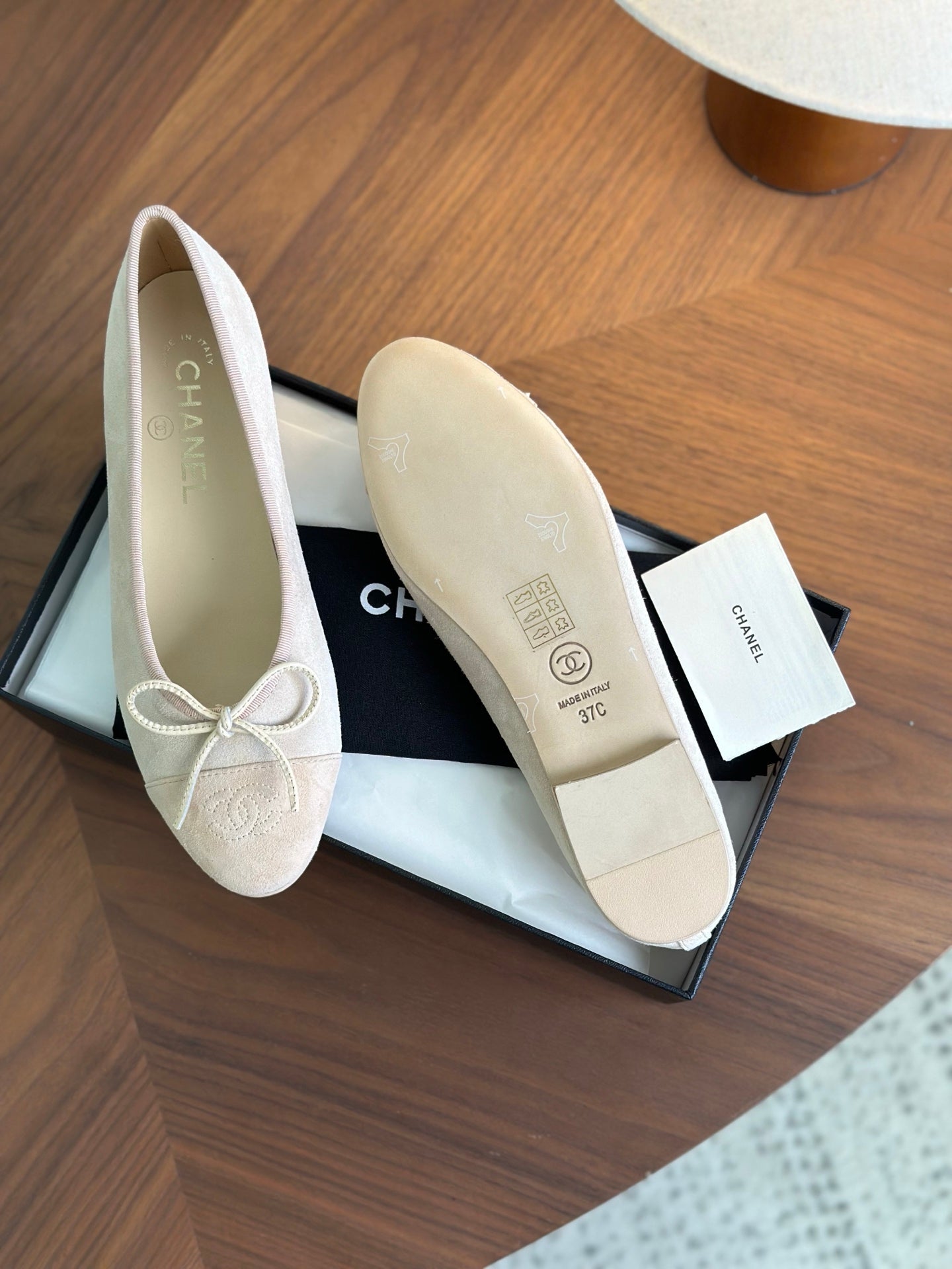CC 26s Ballet Flat Light Peachy Suede 938185