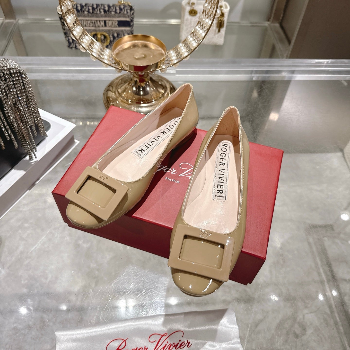 Roger Vivier 26s U Look Ballet Flat Beige Leather 679804