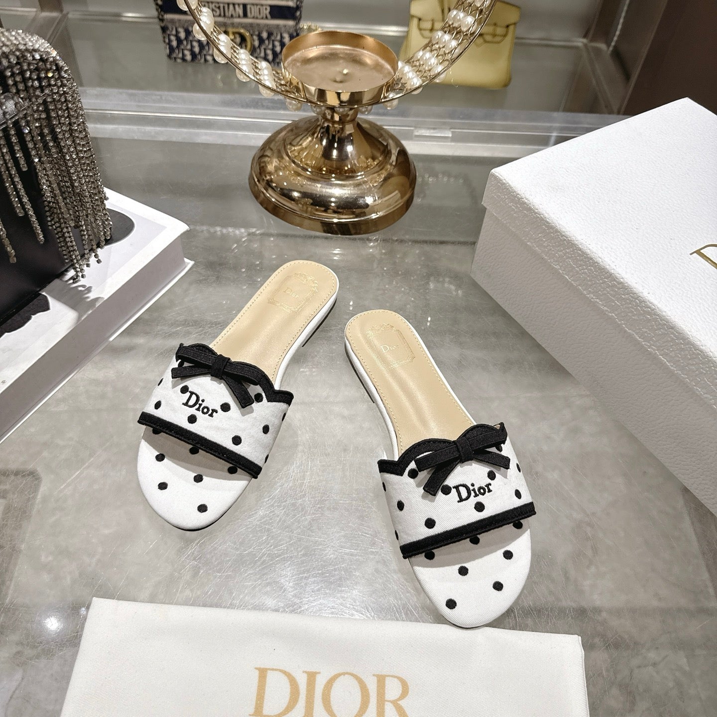 CD Dway Flat Sandal PolkaDior White Motif Cotton Leather 951362
