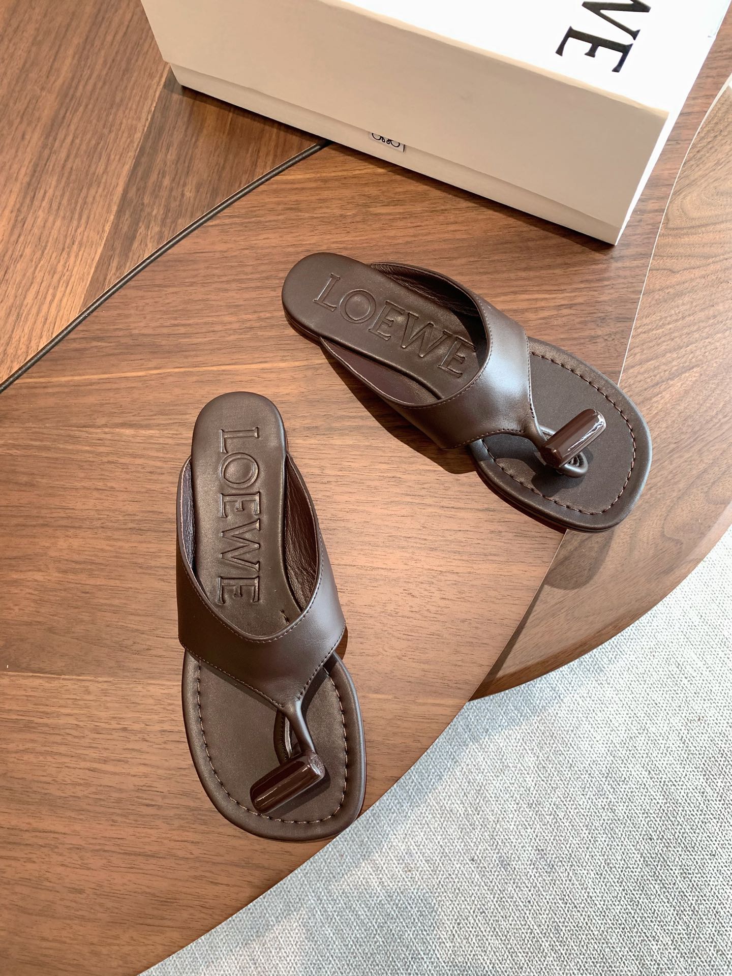 Loewe Toggle Sandals Coffee Leather 878019