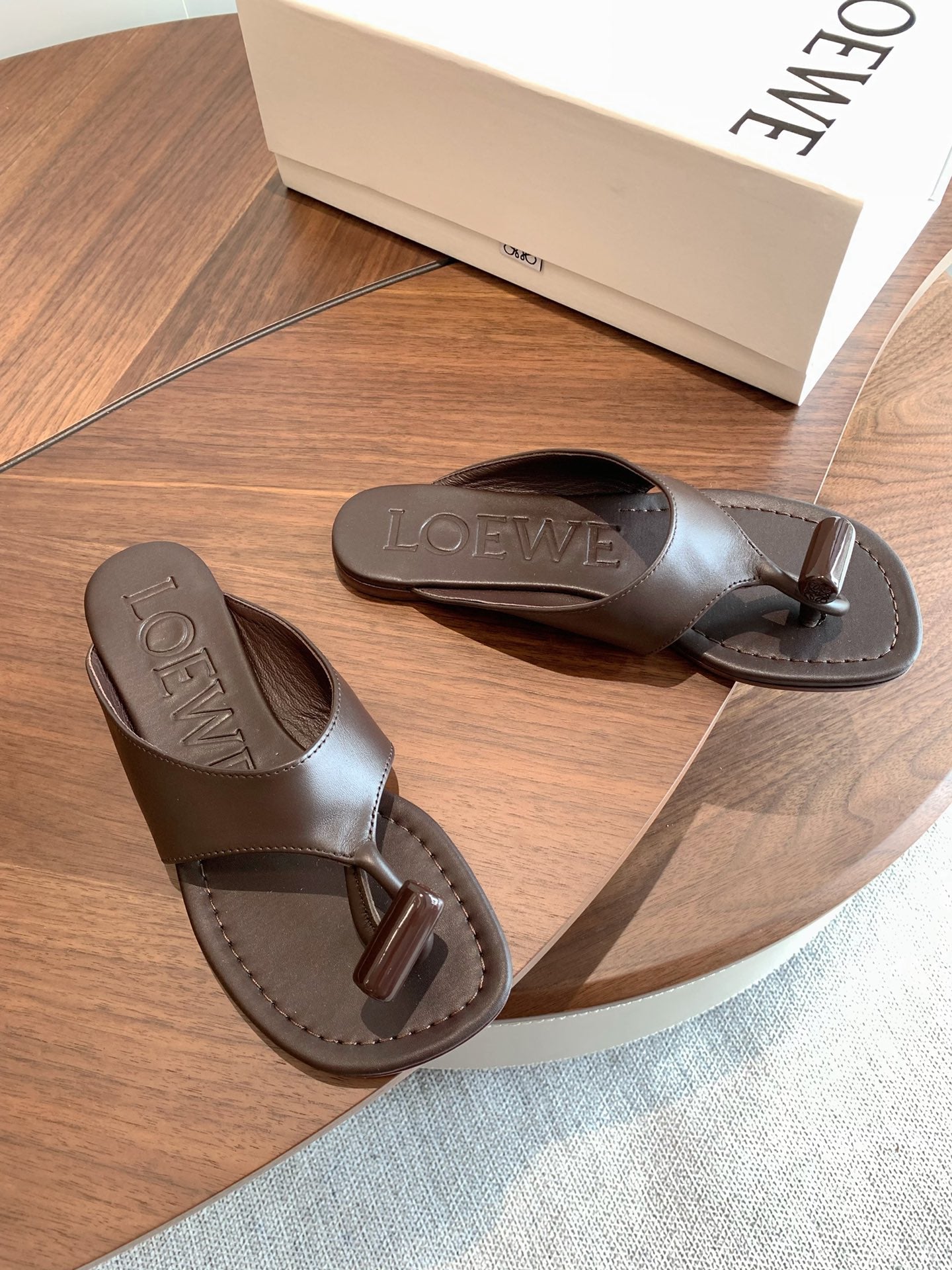 Loewe Toggle Sandals Coffee Leather 878019