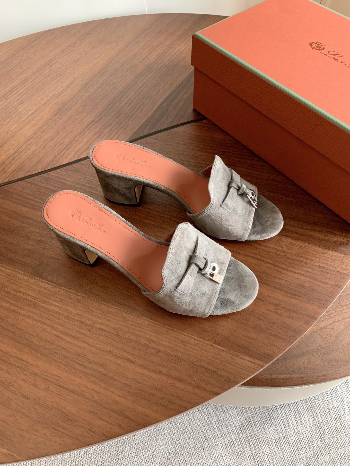 LP 26s Summer Mule Heels 60mm In Grey Suede Gold Hardware