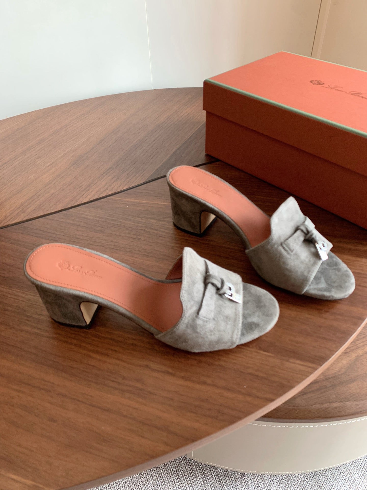 LP 26s Summer Mule Heels 60mm In Grey Suede Gold Hardware