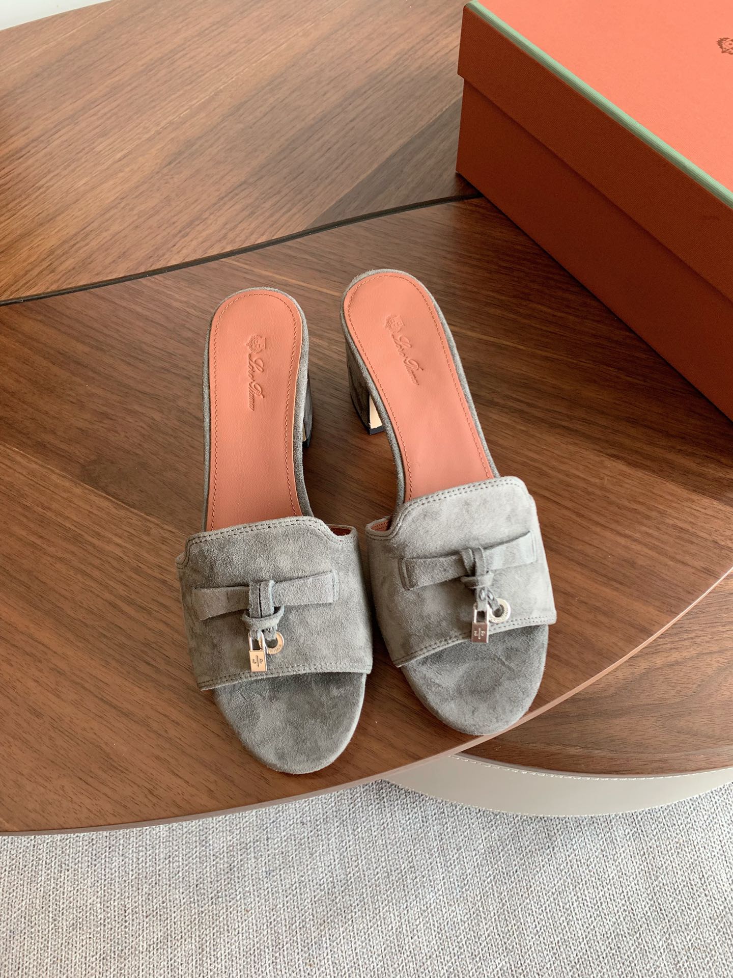 LP 26s Summer Mule Heels 60mm In Grey Suede Gold Hardware