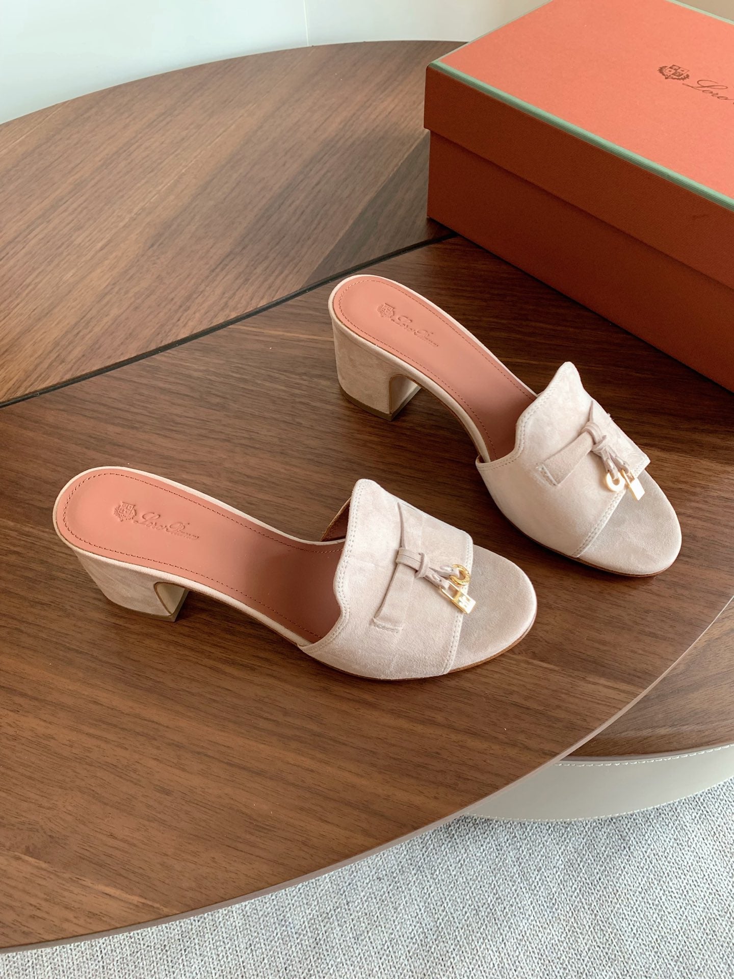 LP 26s Summer Mule Heels 60mm In Light Beige Suede Gold Hardware