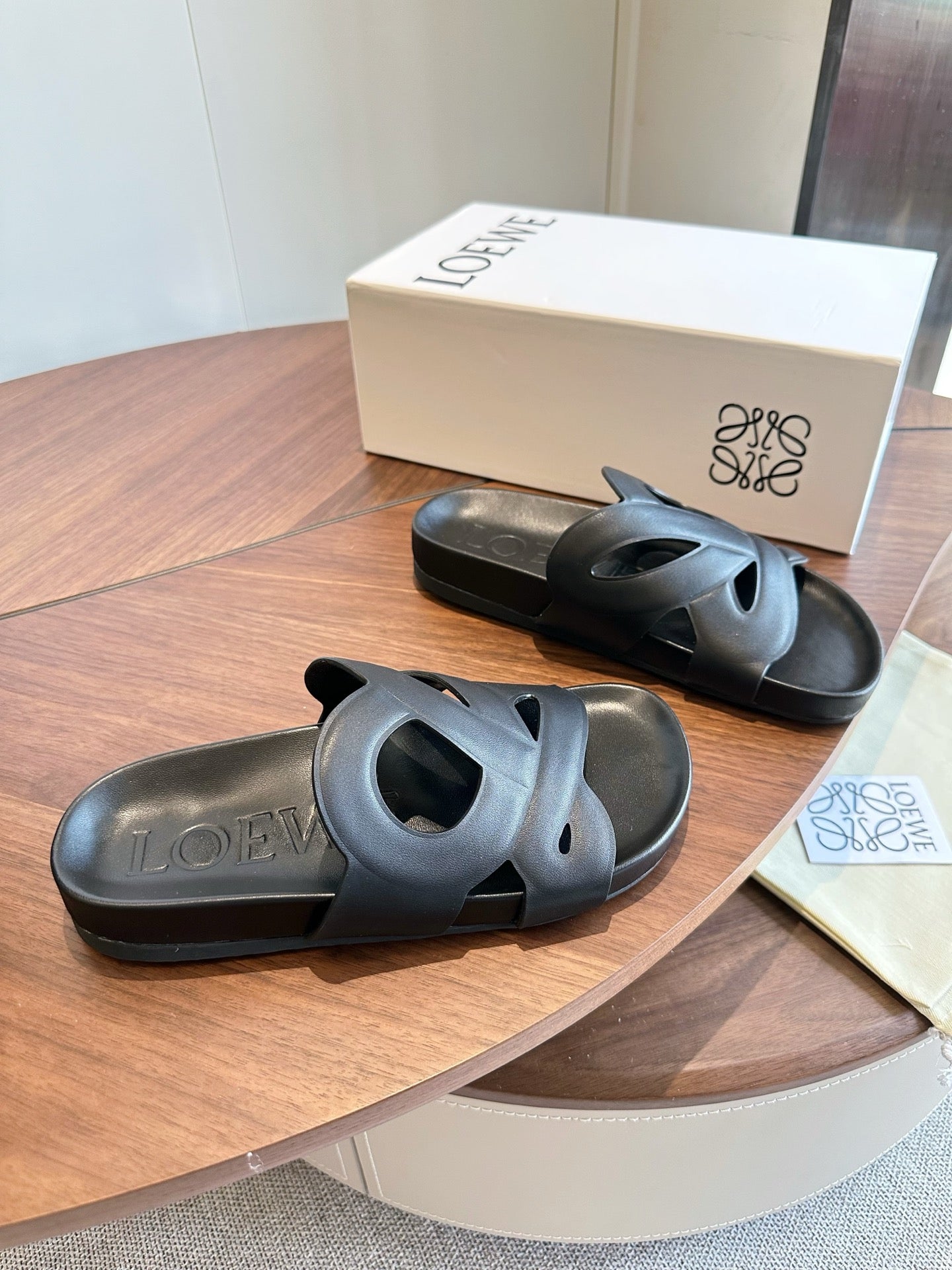 Loewe Ease Slide Black Leather 878032