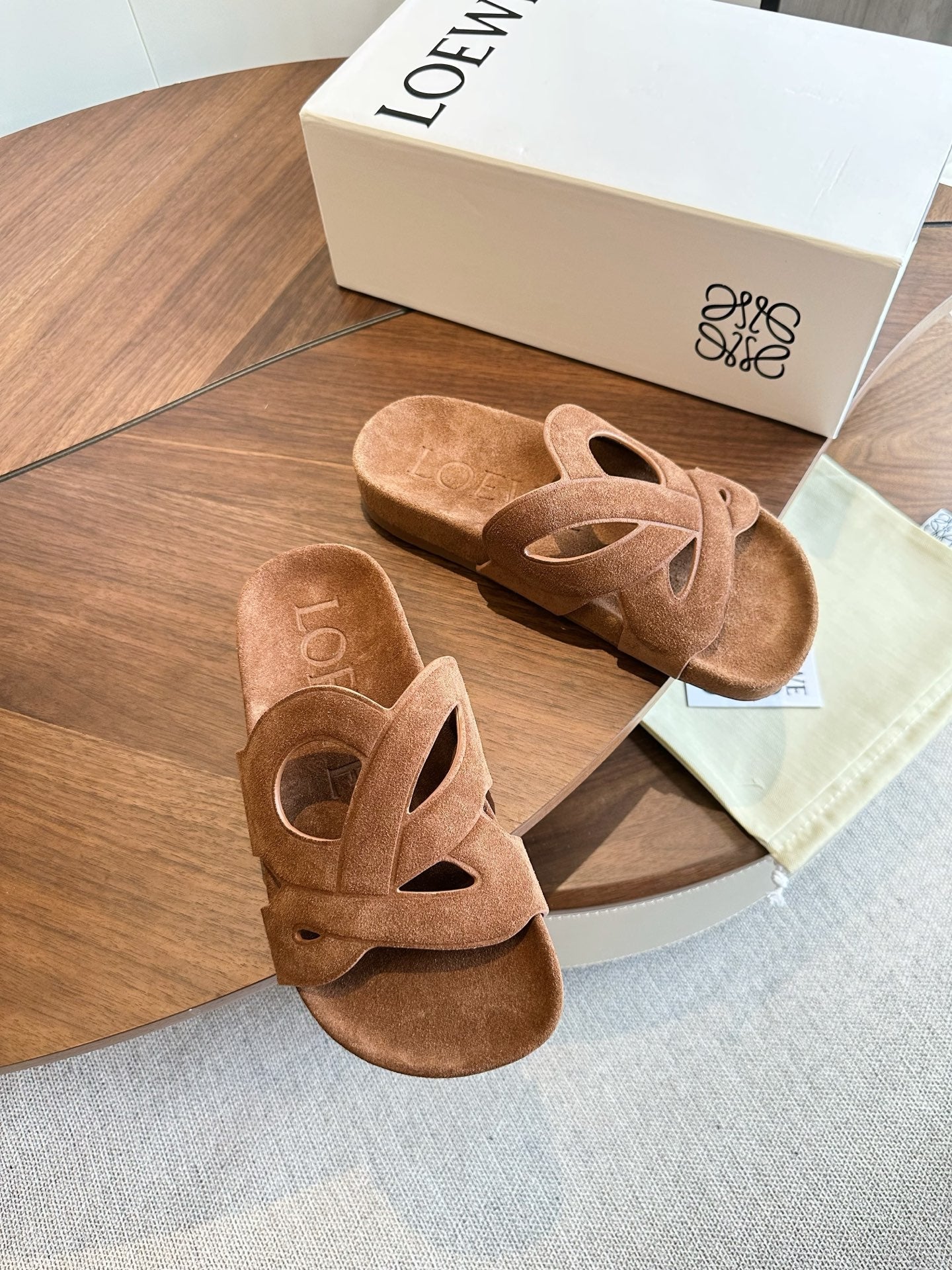 Loewe Ease Slide Brown Suede 878034