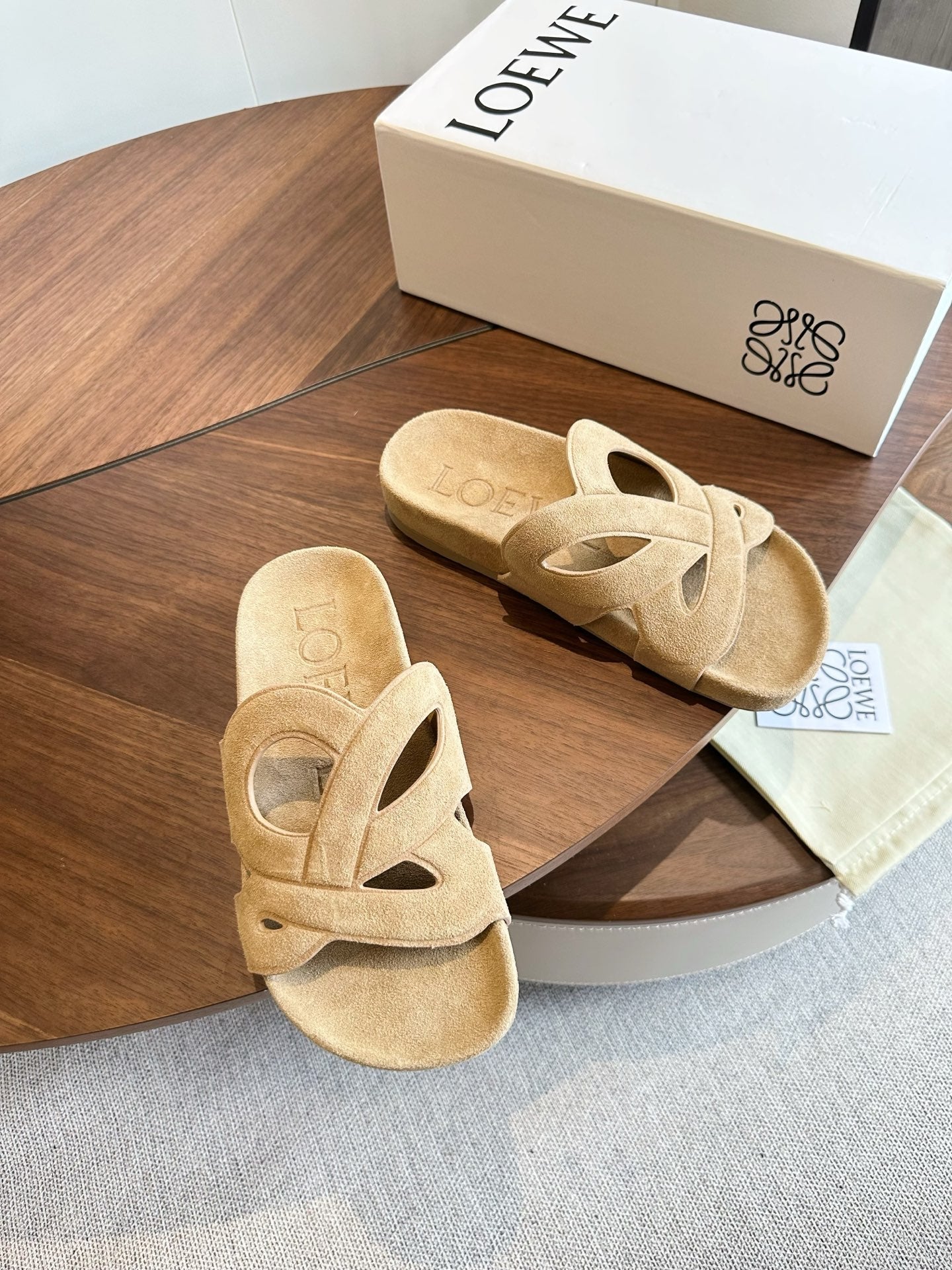 Loewe Ease Slide Khaki Suede 878035