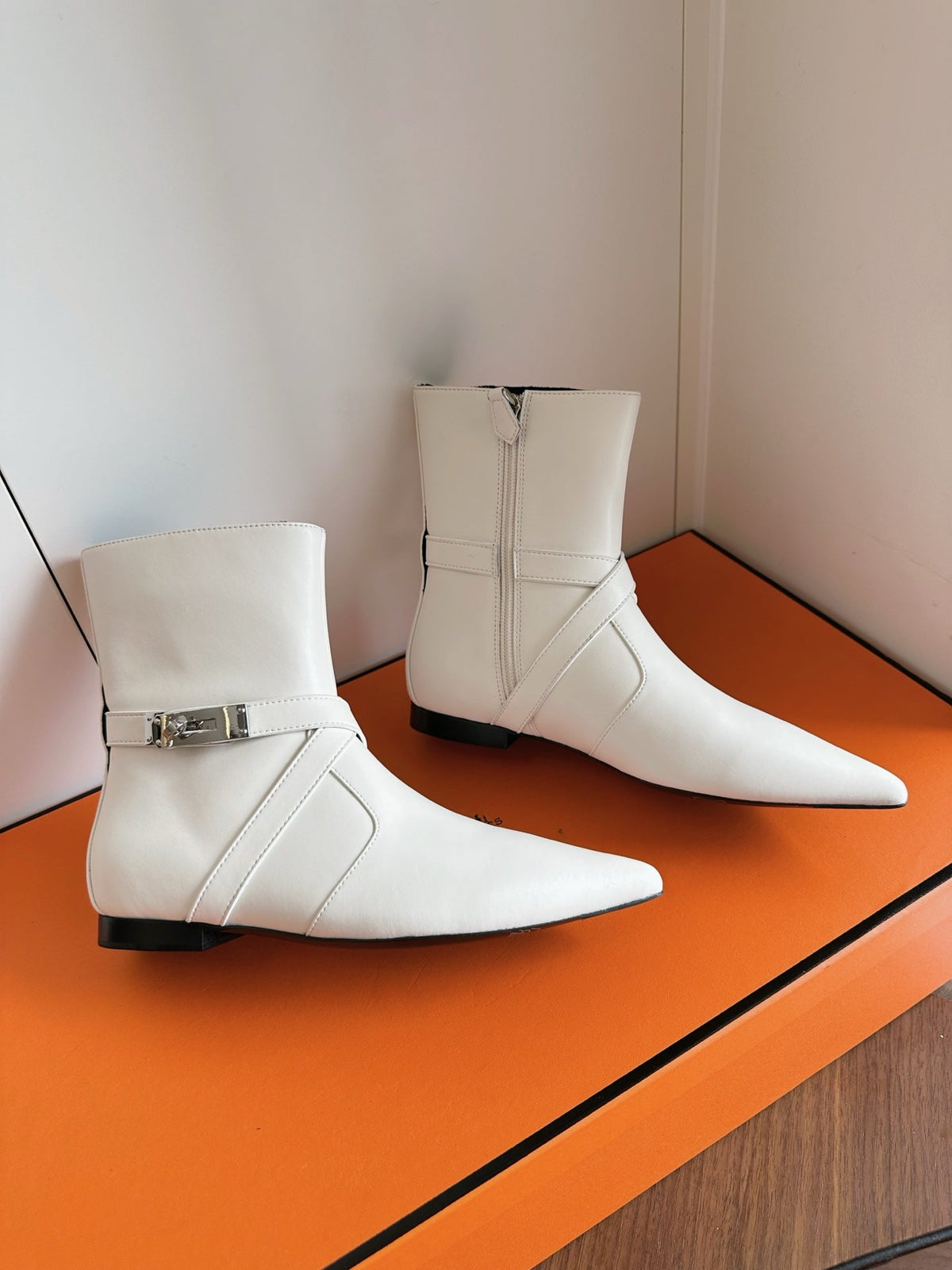 HM 26s Nice Ankle Boots 1.5cm White Leather 150729