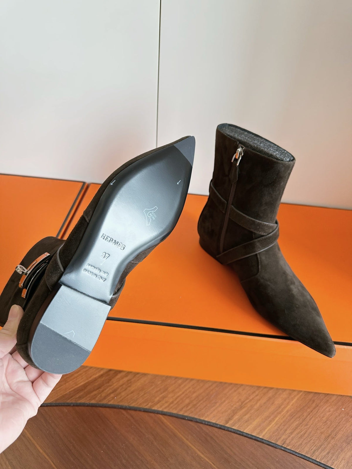 HM 26s Nice Ankle Boots 1.5cm Ebène Suede 149081