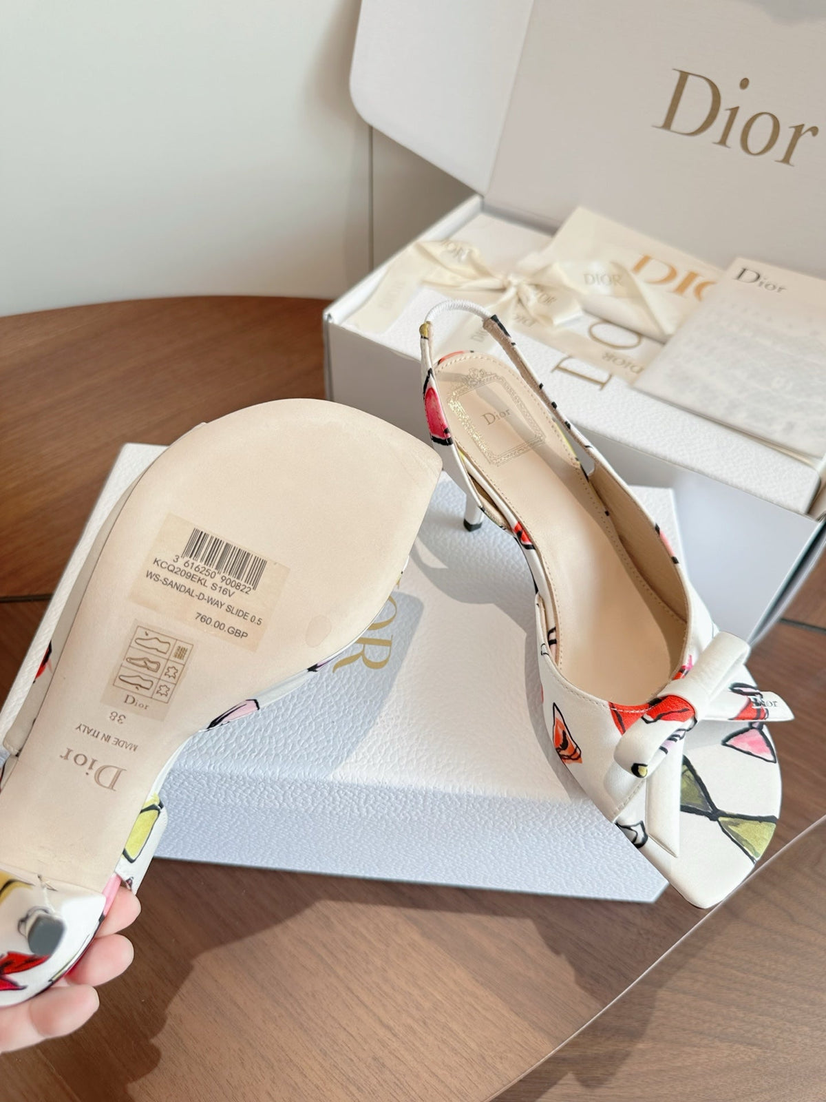 CD 26s J'Adior Slingback Sandals White Multicolor Bow Print Grosgrain 150510