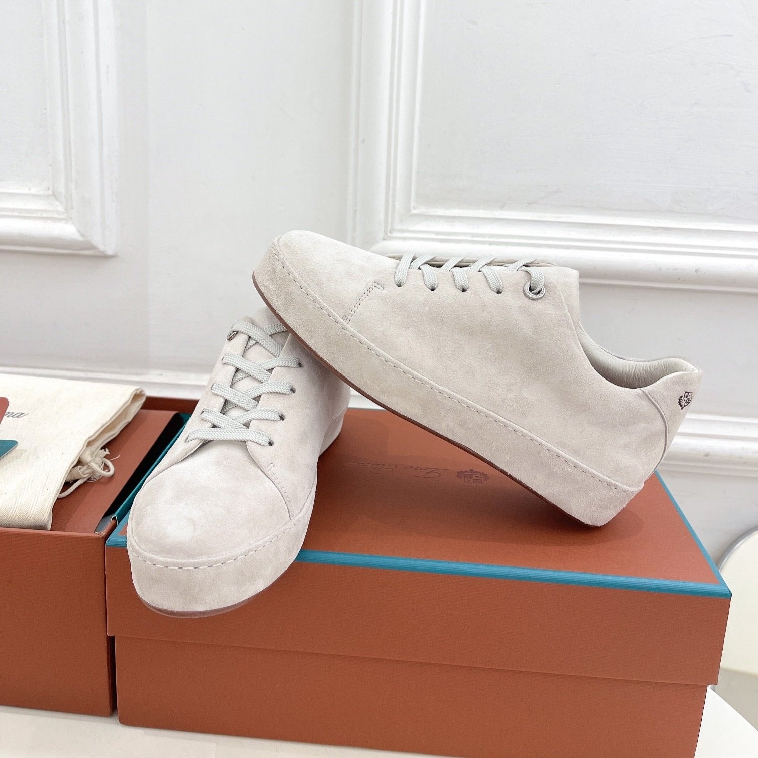 LP Nuage Sneaker In White Suede 988279