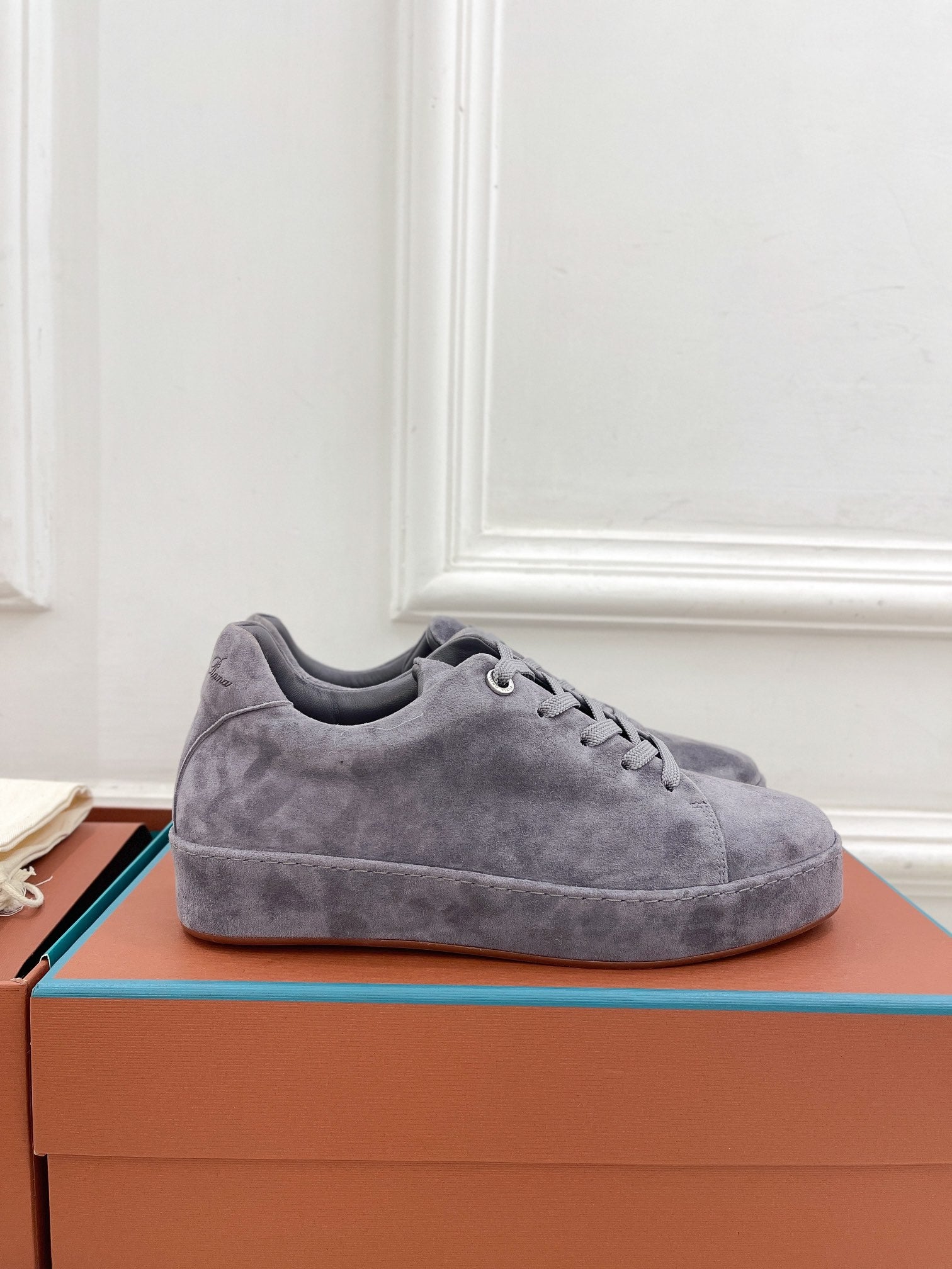 LP Nuage Sneaker In Grey Suede 988281