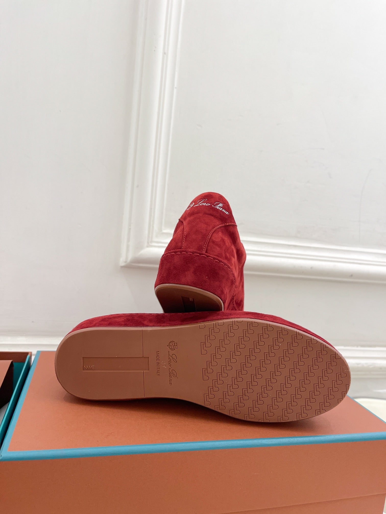 LP Nuage Sneaker In Red Suede 988283