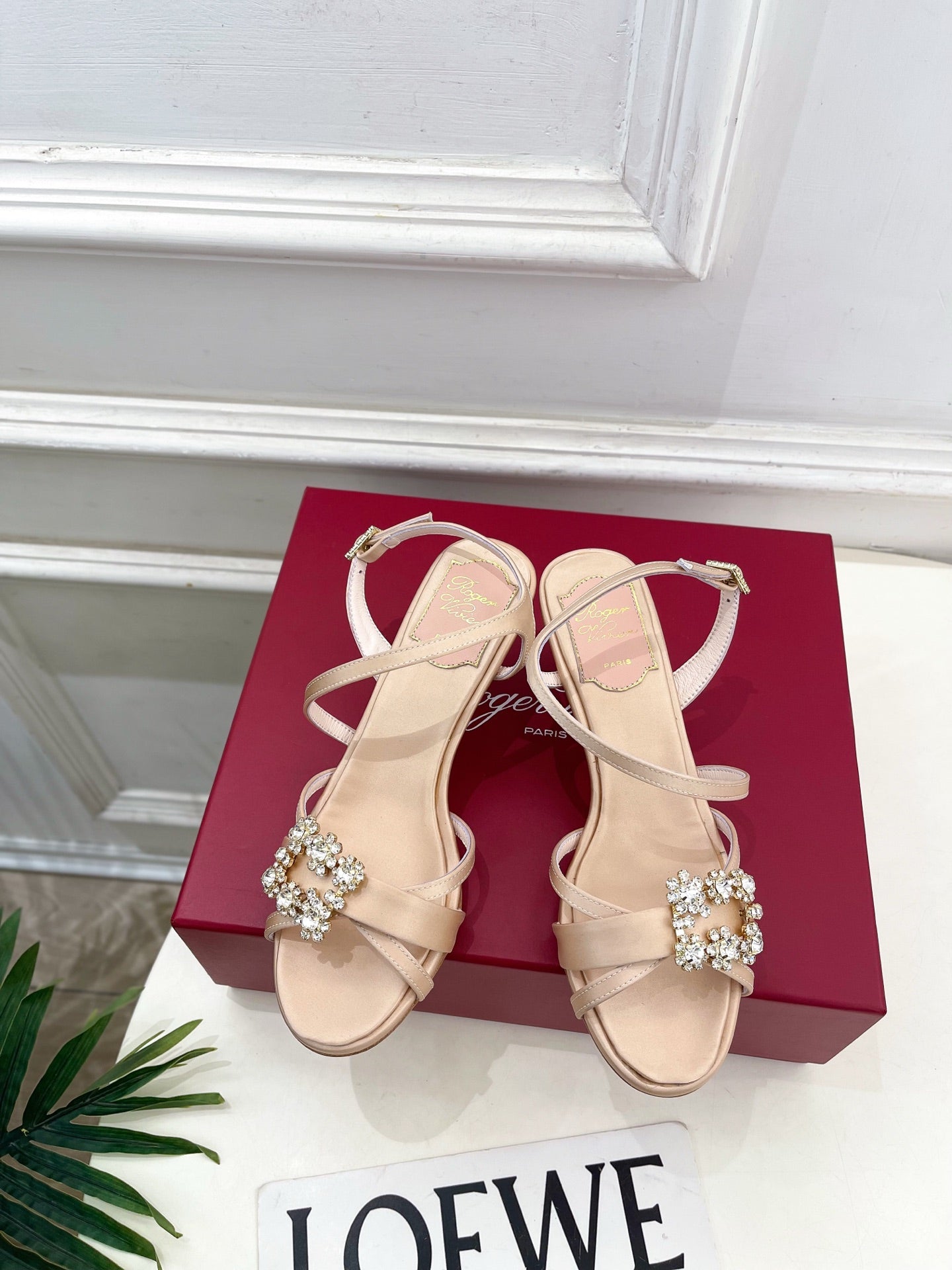 RV Efflorescence Sandals 6.5cm Beige Satin 631973