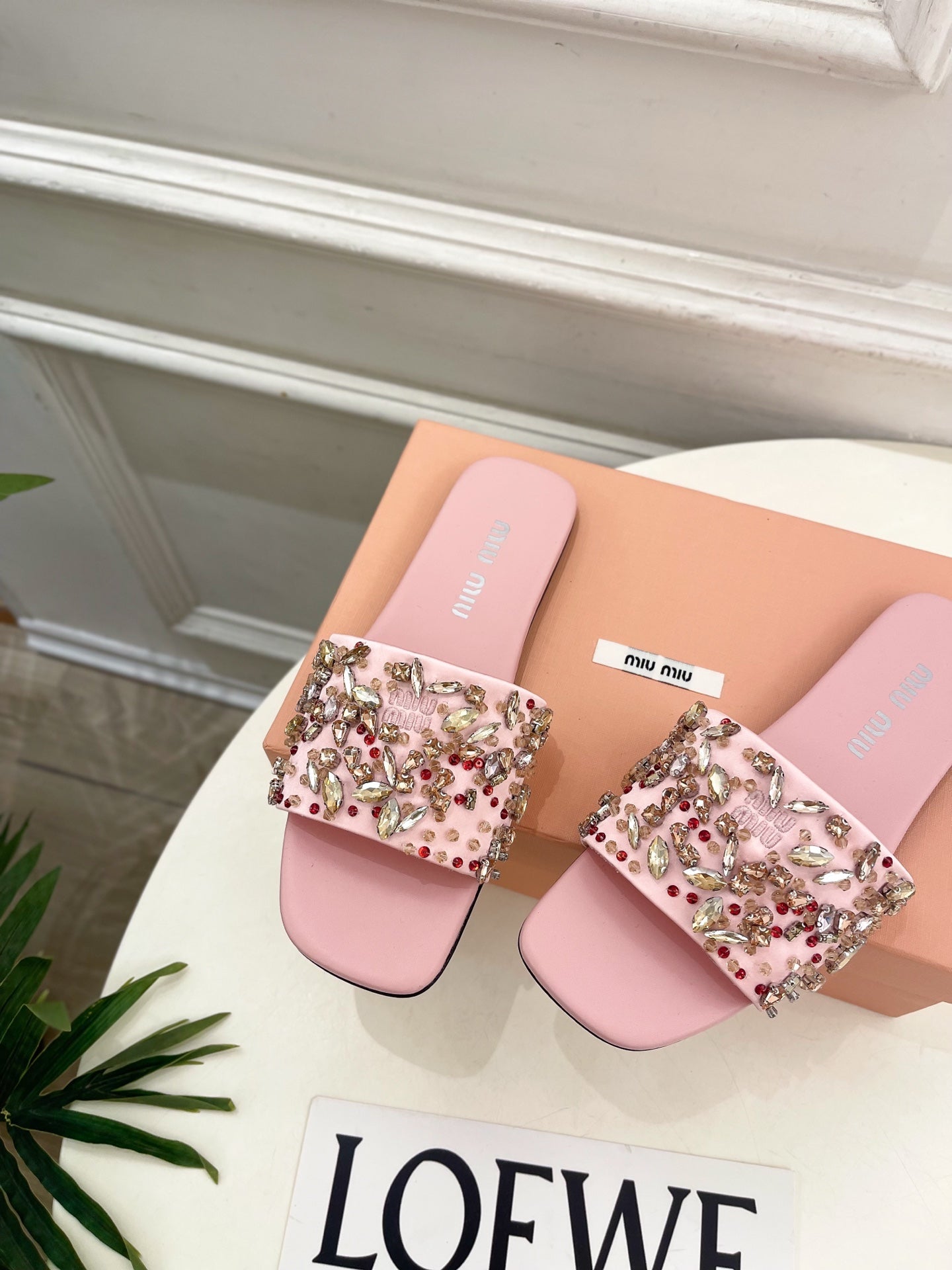 Miu 26s Rhinestone Flat Sandals Light Pink Sheepskin Silk 891871