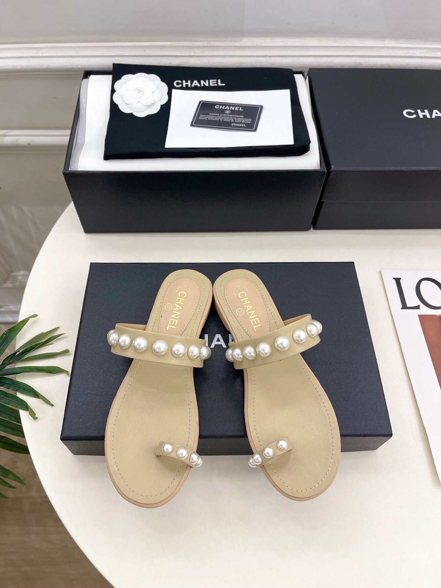 CC 26s Pearl Embellished Sandals Beige Sheepskin 947068