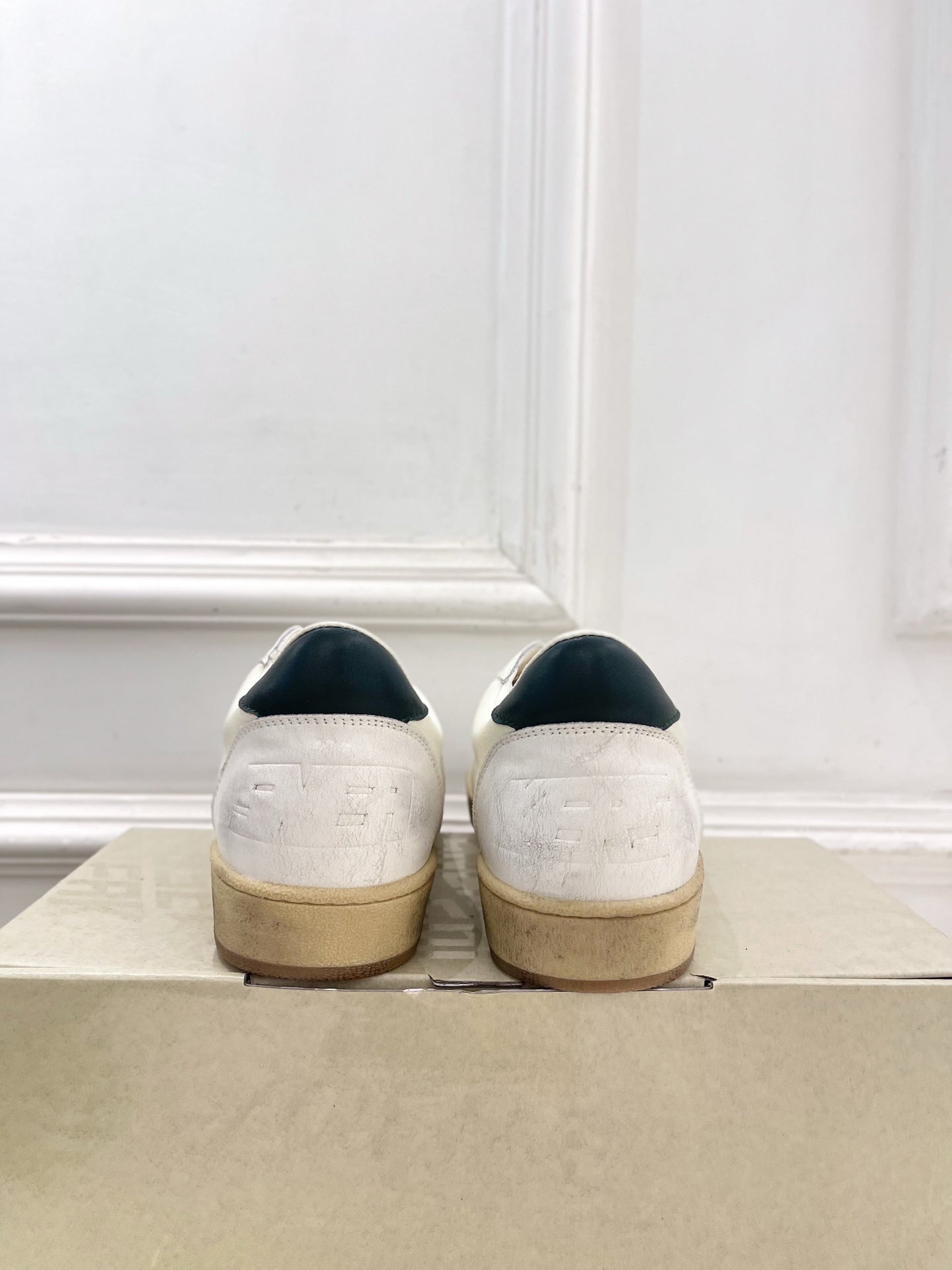 Golden Goose 26s Super-Star Beige Star Cream Leather 947742