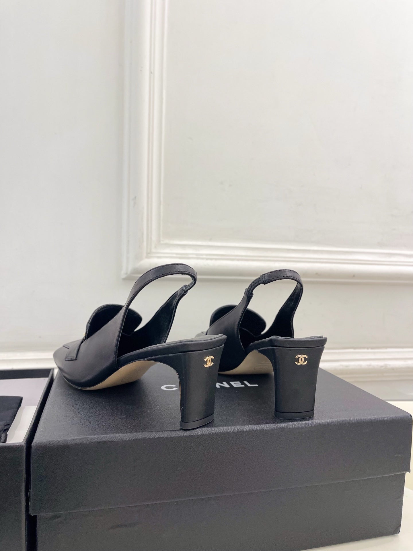 CC 26s Slingback Kitten Heels 6cm Black Leather 946836