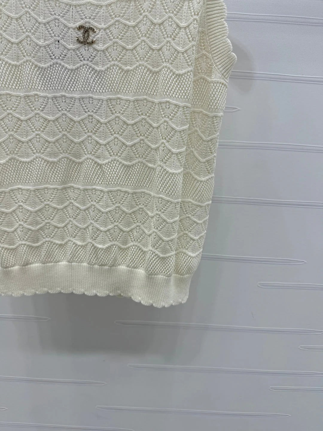 CHANEL 25S HOLLOW KNIT VEST 264154