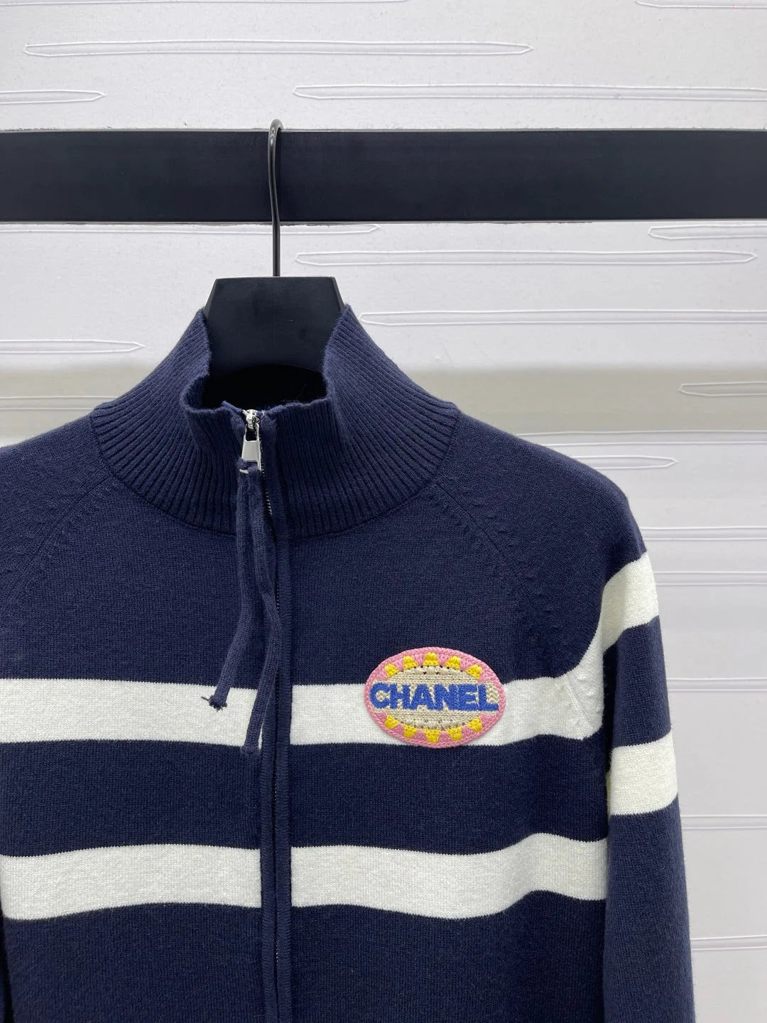 CHANEL 25S STAND-COLLAR CARDIGAN 283