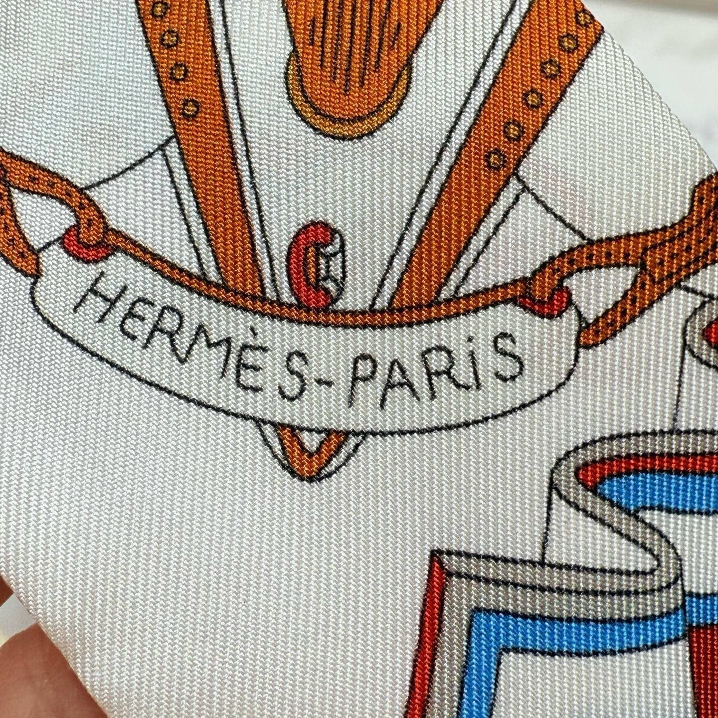 HERMES 25S SCARF 90 IN SILK 853143
