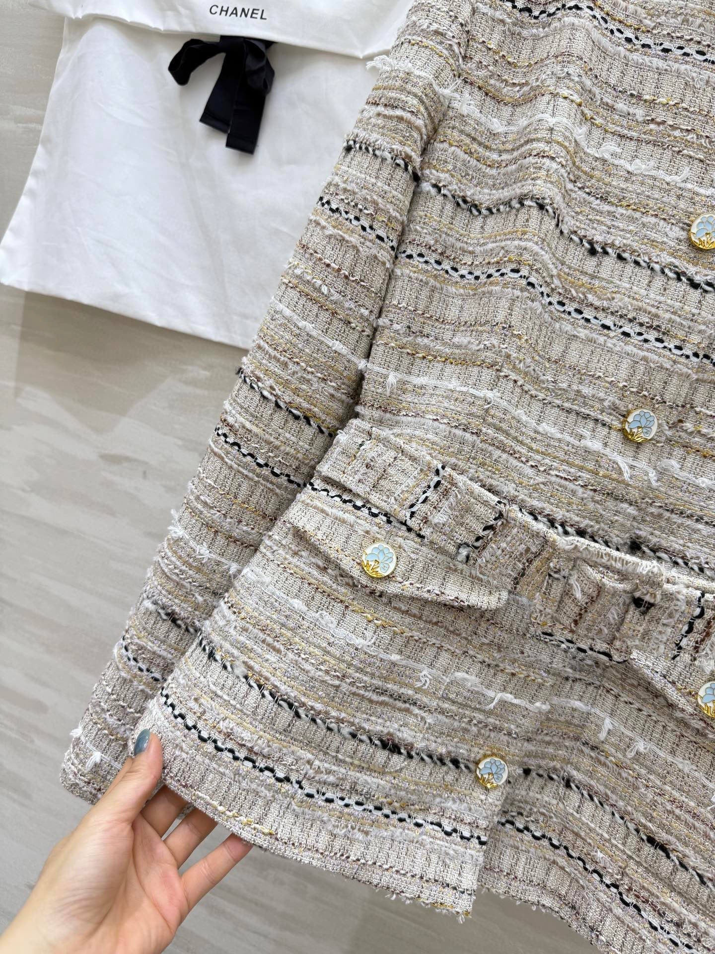 CHANEL 25S TWEED WOOL JACKET 263