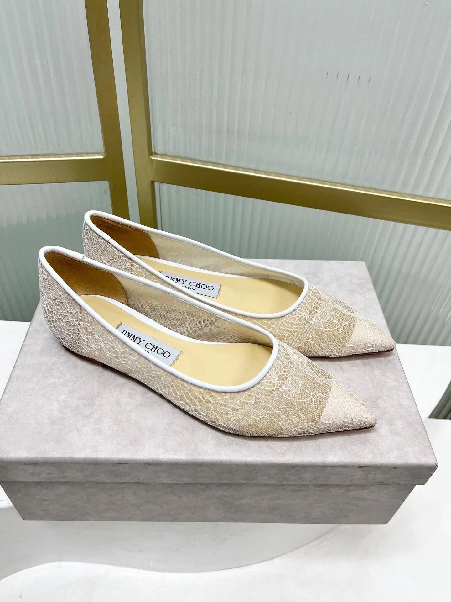 Jimmy 26s Ballet Flats White Beige Lace Sheepskin 605962