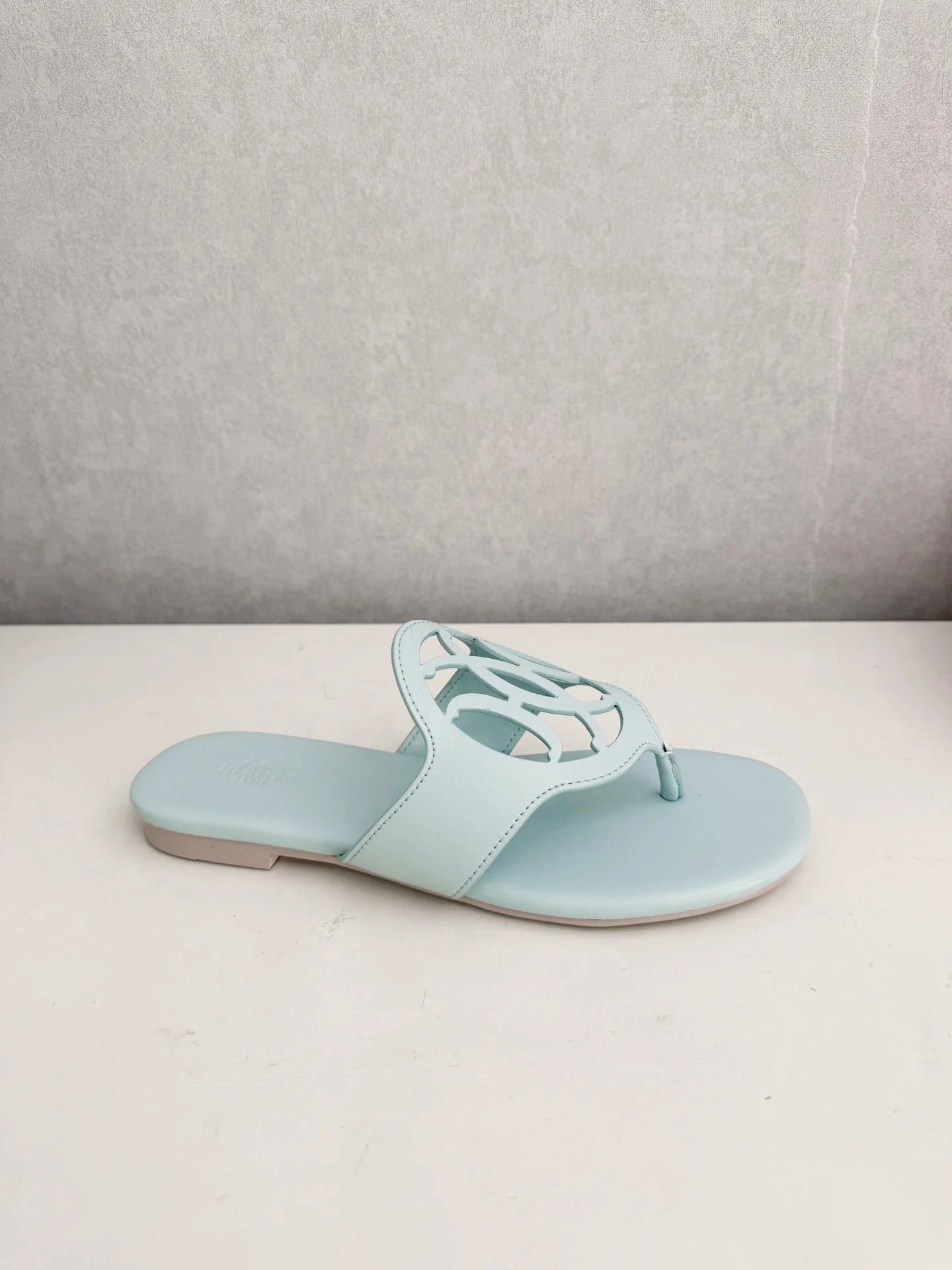 HM 26ss Pig-Nose Slipper Baby Blue Leather 605910
