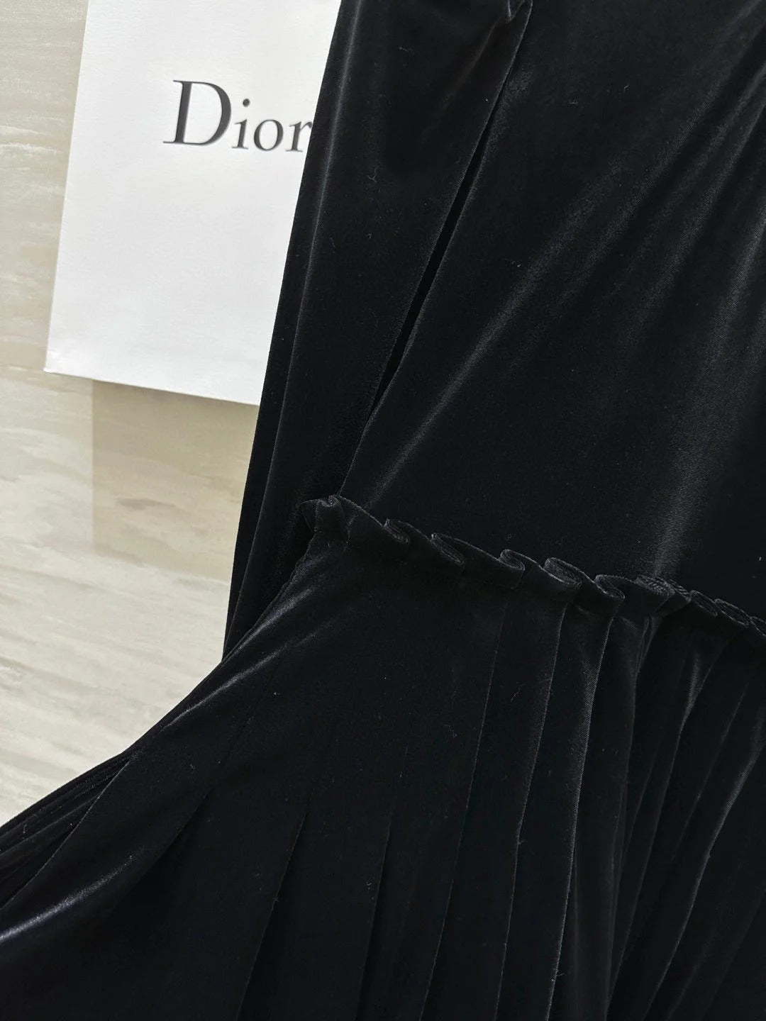 DIOR 25S LONG-SLEEVED VELVET DRESS STYLE 266