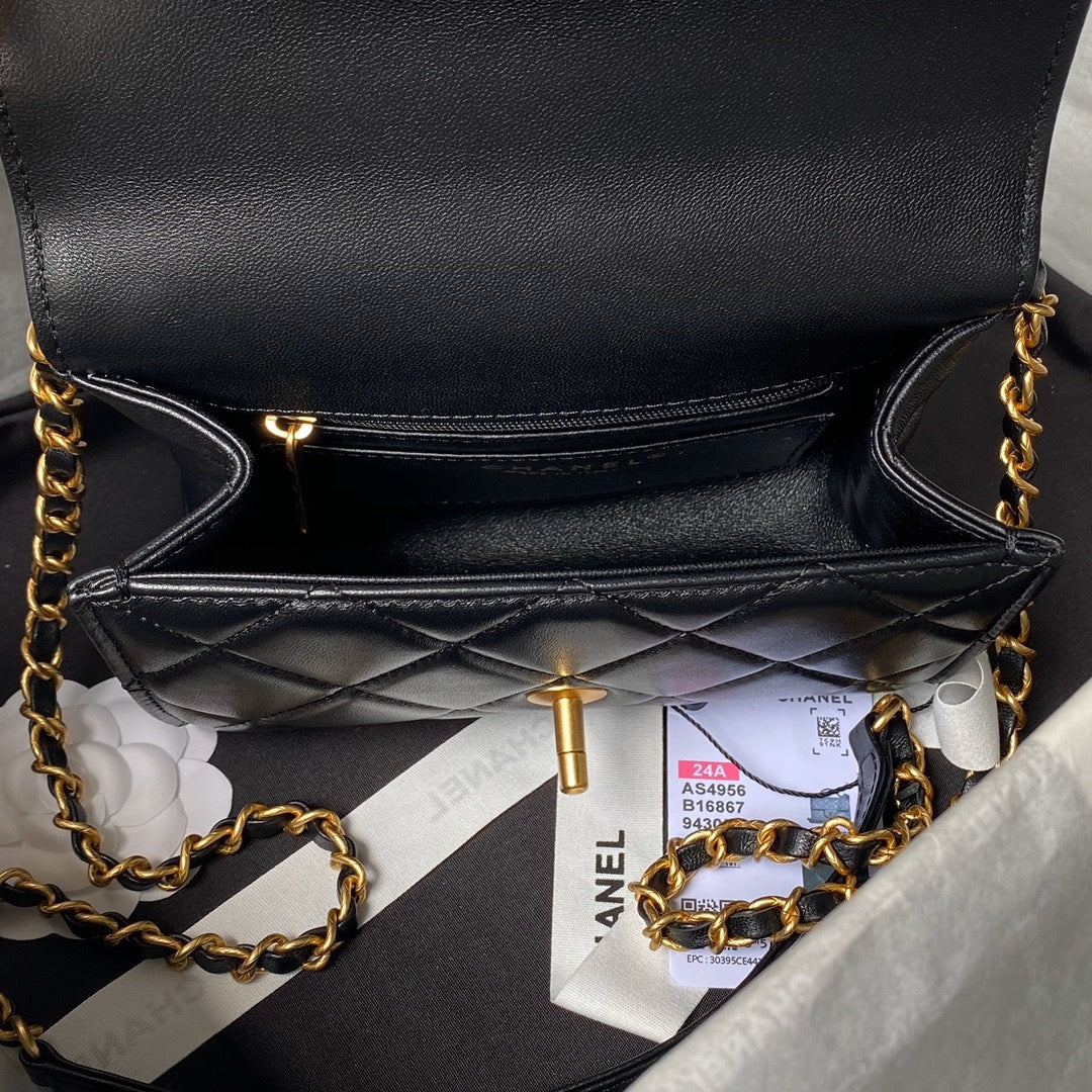 CC 25S FLAP BAG 18 CM IN BLACK LAMBSKIN WITH TOP HANDLE