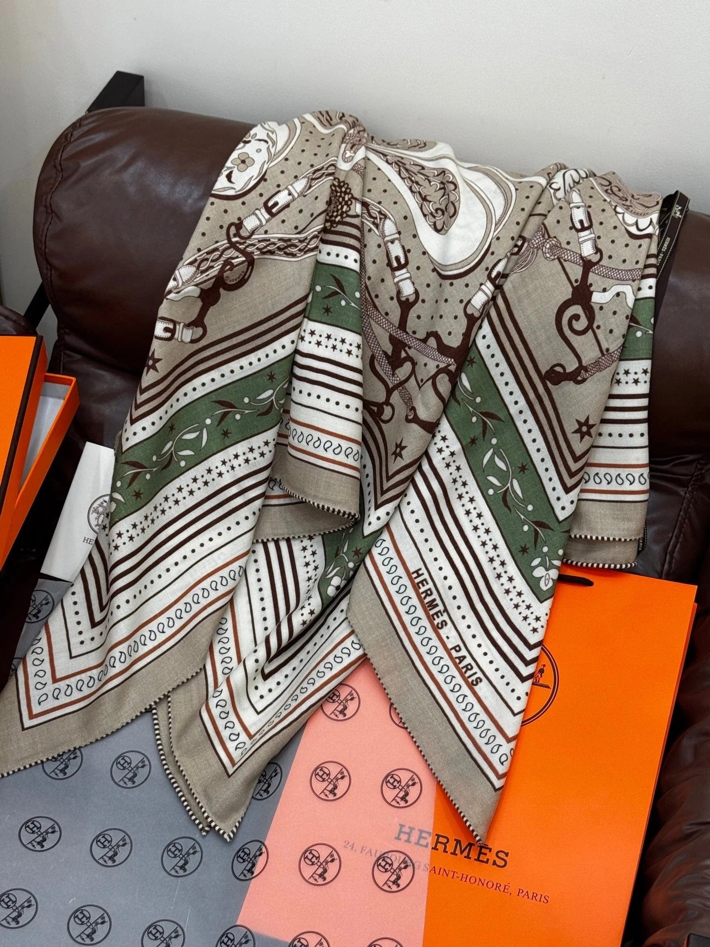 HERMES 25S SCARF 140 IN CASHMERE SILK 727318