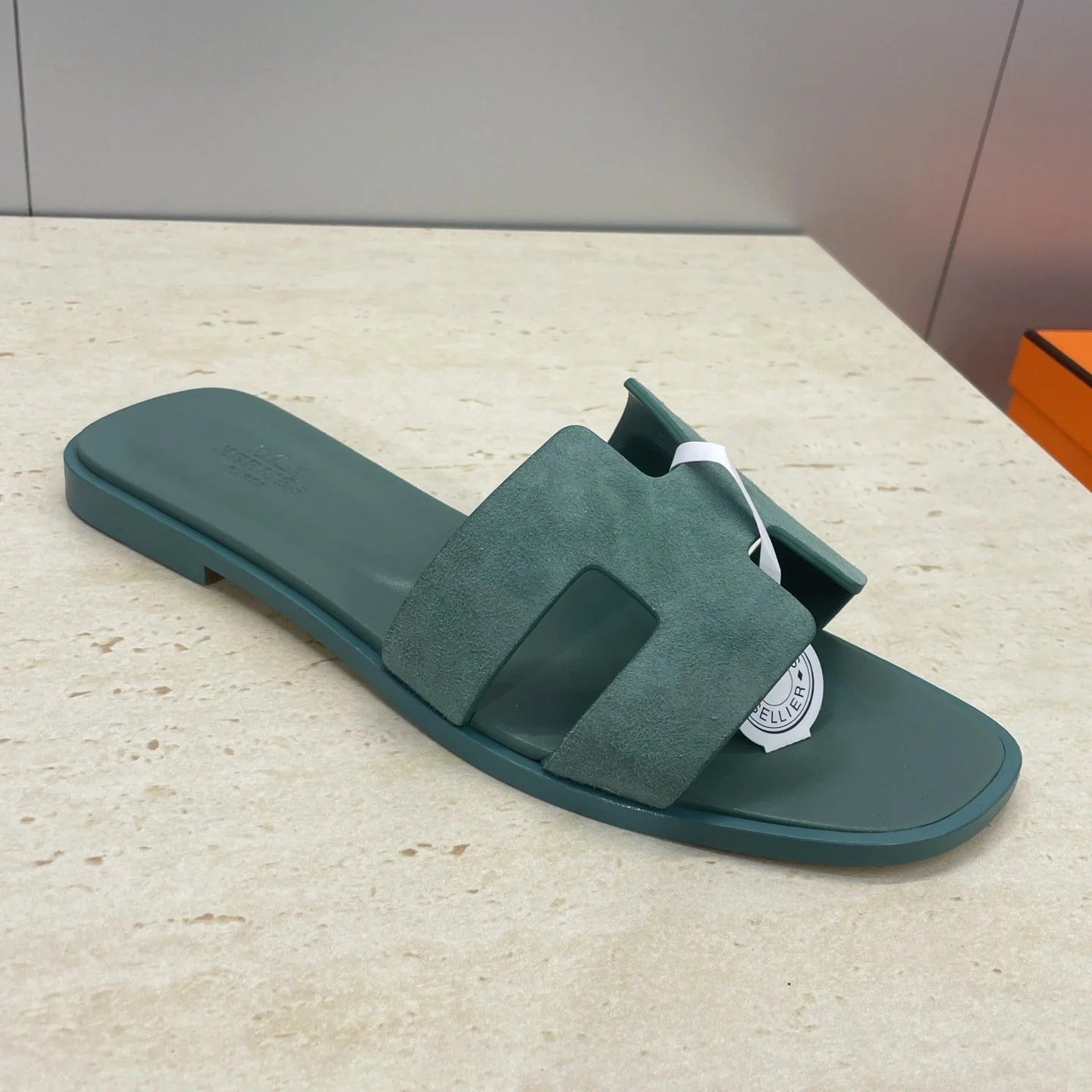 HM 26ss Oran Sandals Moss Green Suede Cowhide 607203