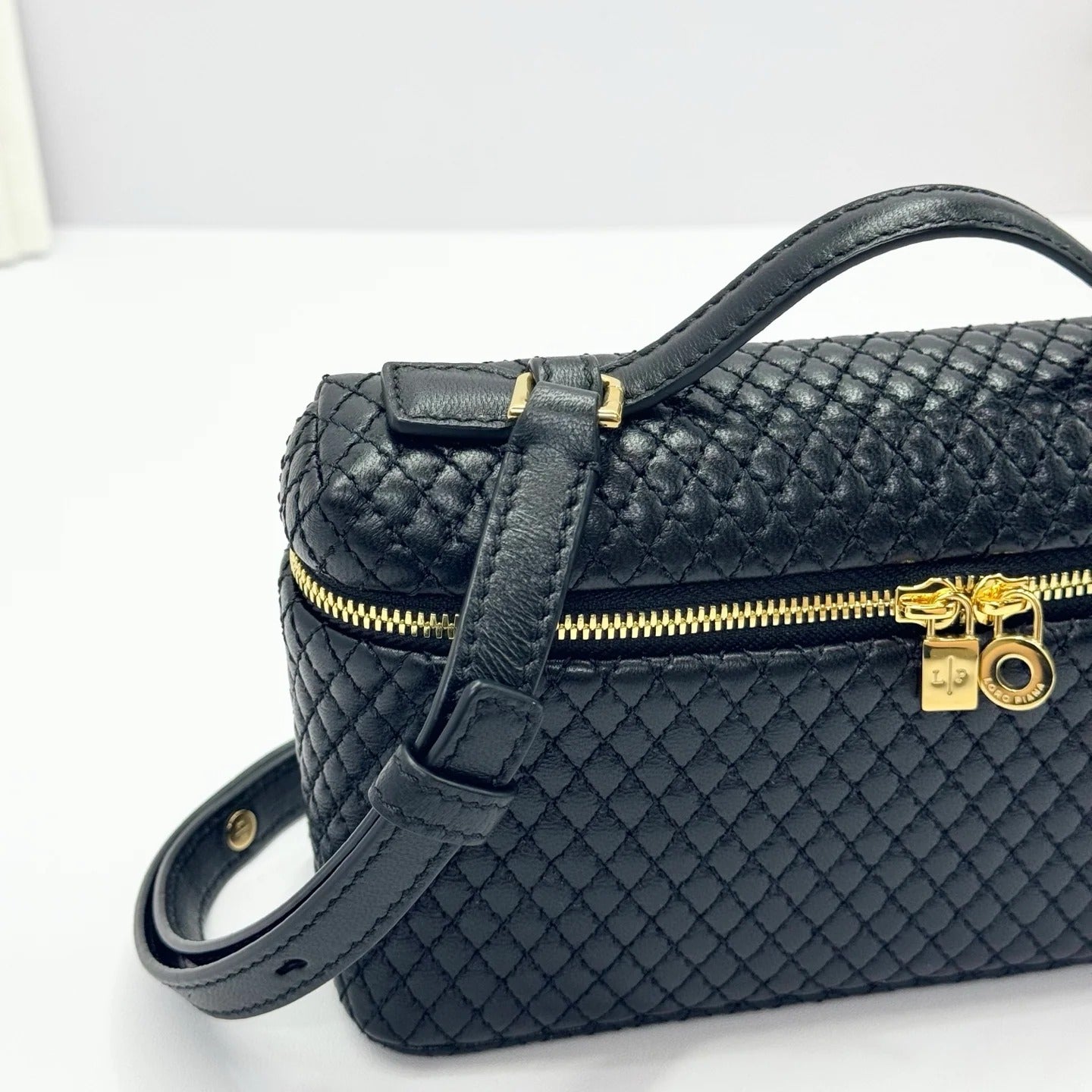 LP 2026 Extra Pocket L19 Black /Sun Gold Lambskin