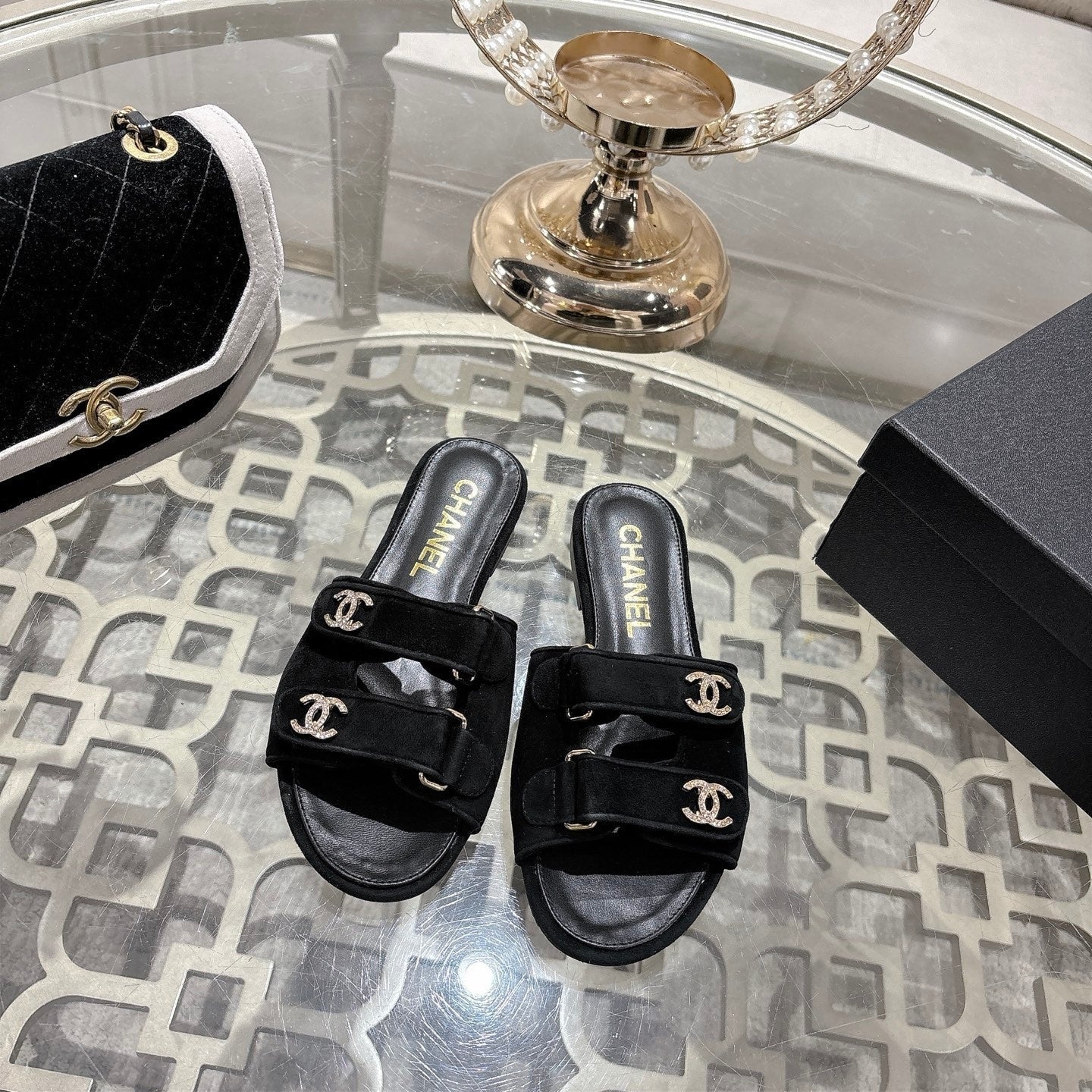 CC 26s Buckle Sandals Black Suede Sheepskin 627079