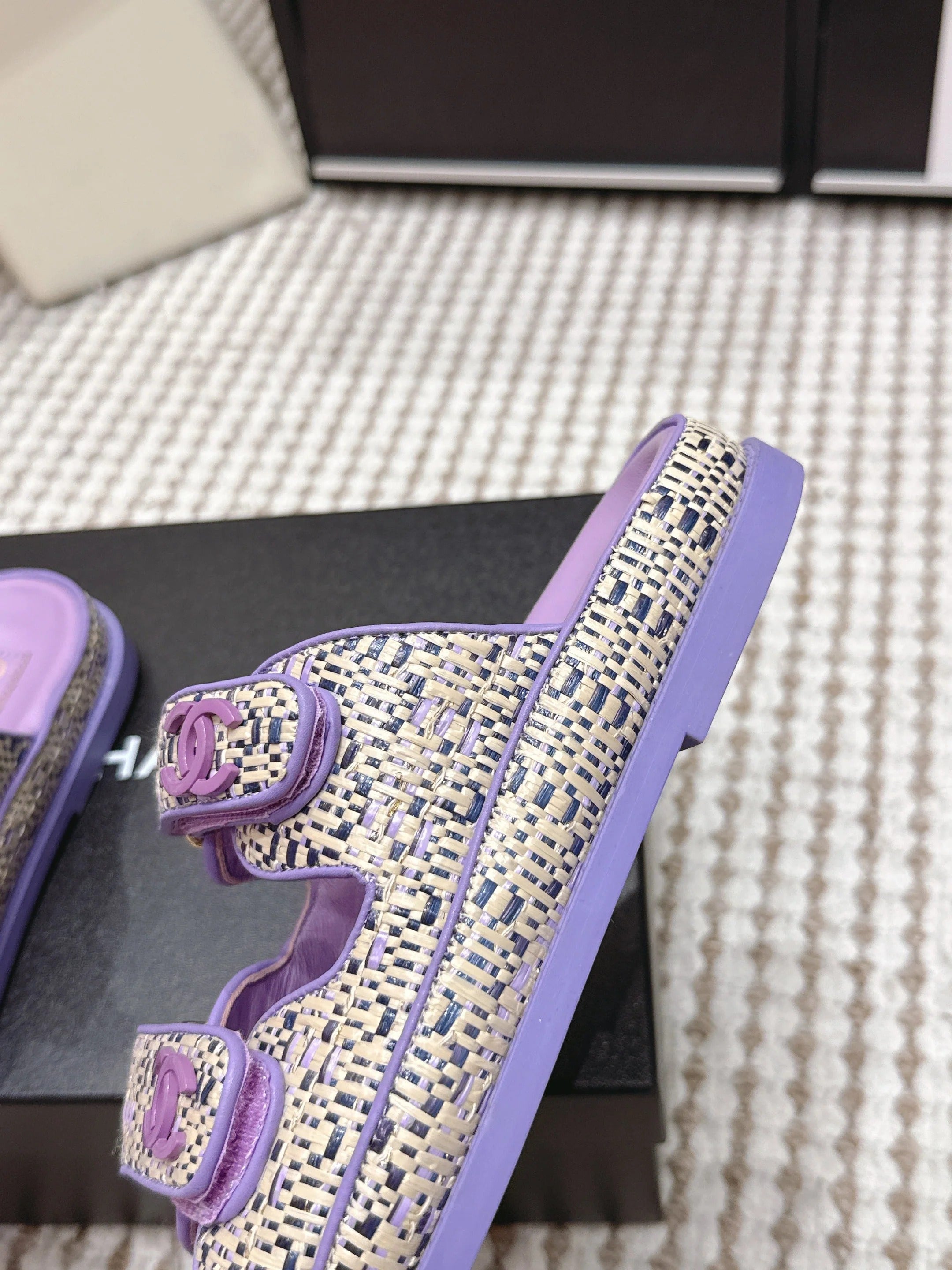 CC 26s Sandals Purple Beige Leather Raffia 632395