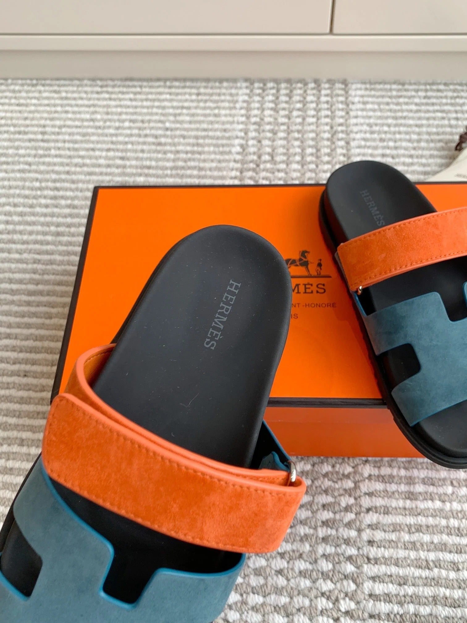 Hermes 2026 Chypre Sandal Lizard-patterned Leather 982179