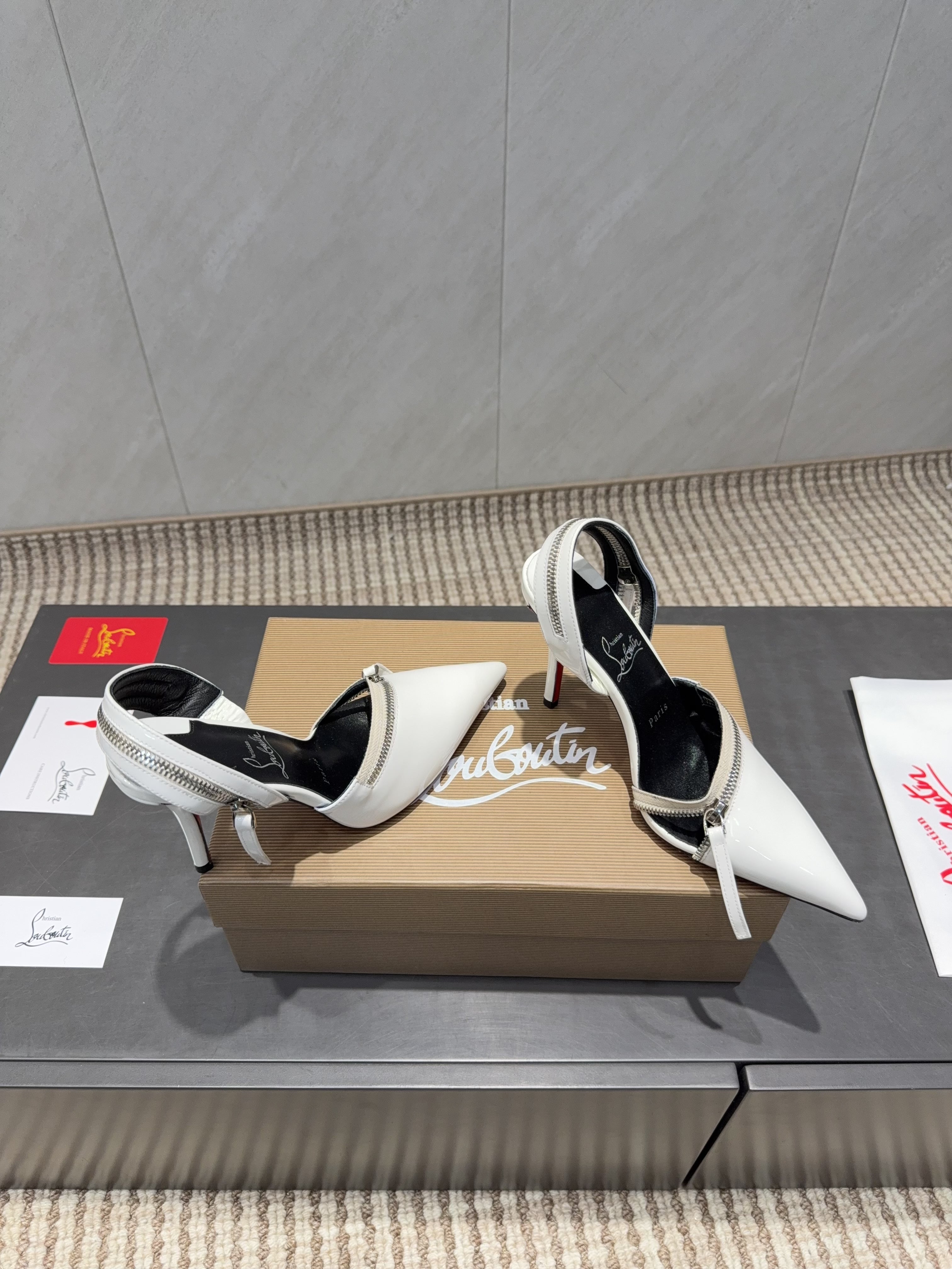 CL 2026 Slingback With Zipper Details 100mm White Patent Leather 613788