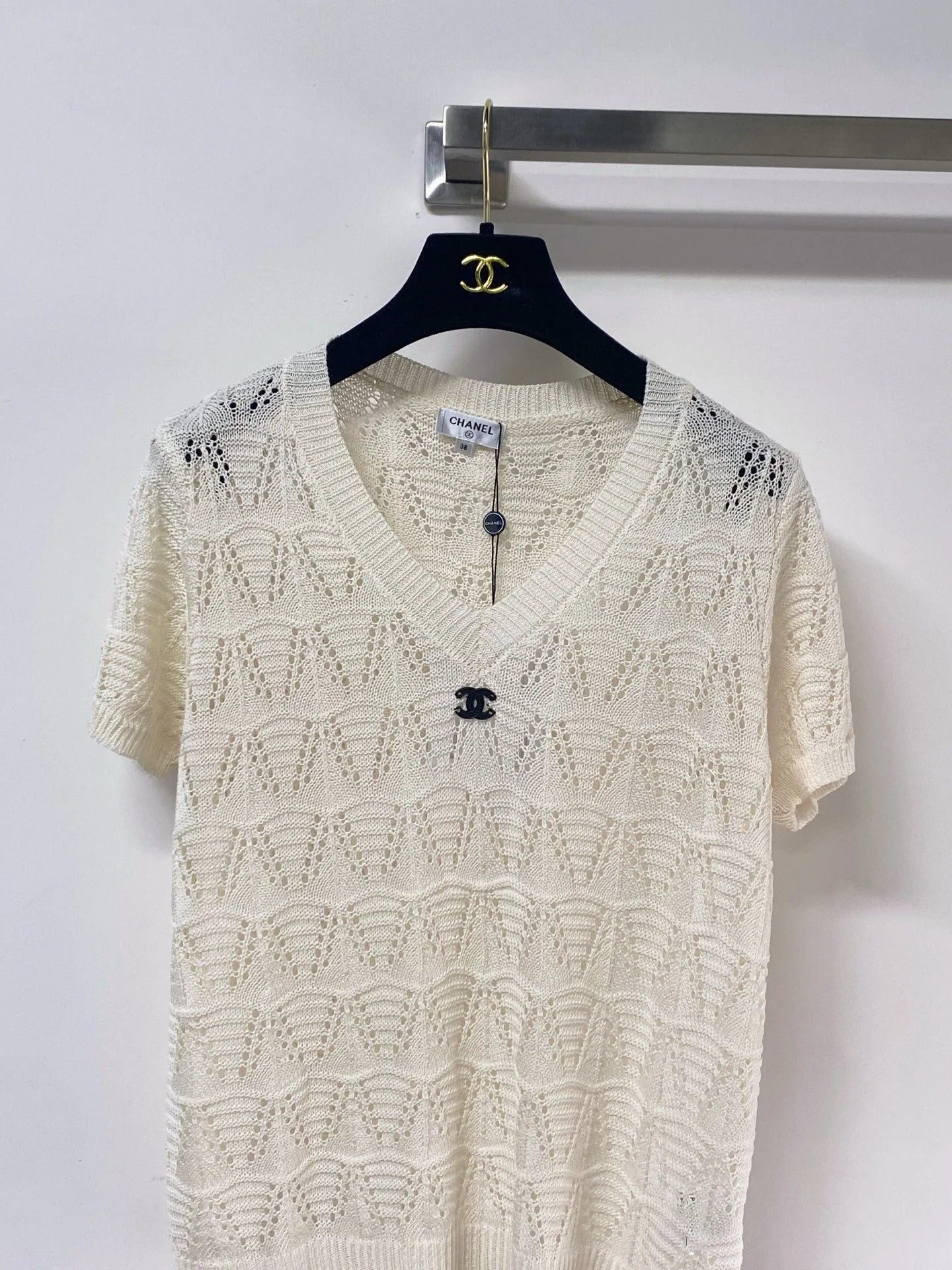 Chanel 2026 V-Neck Short-Sleeved Shirt Laine Wool 463520