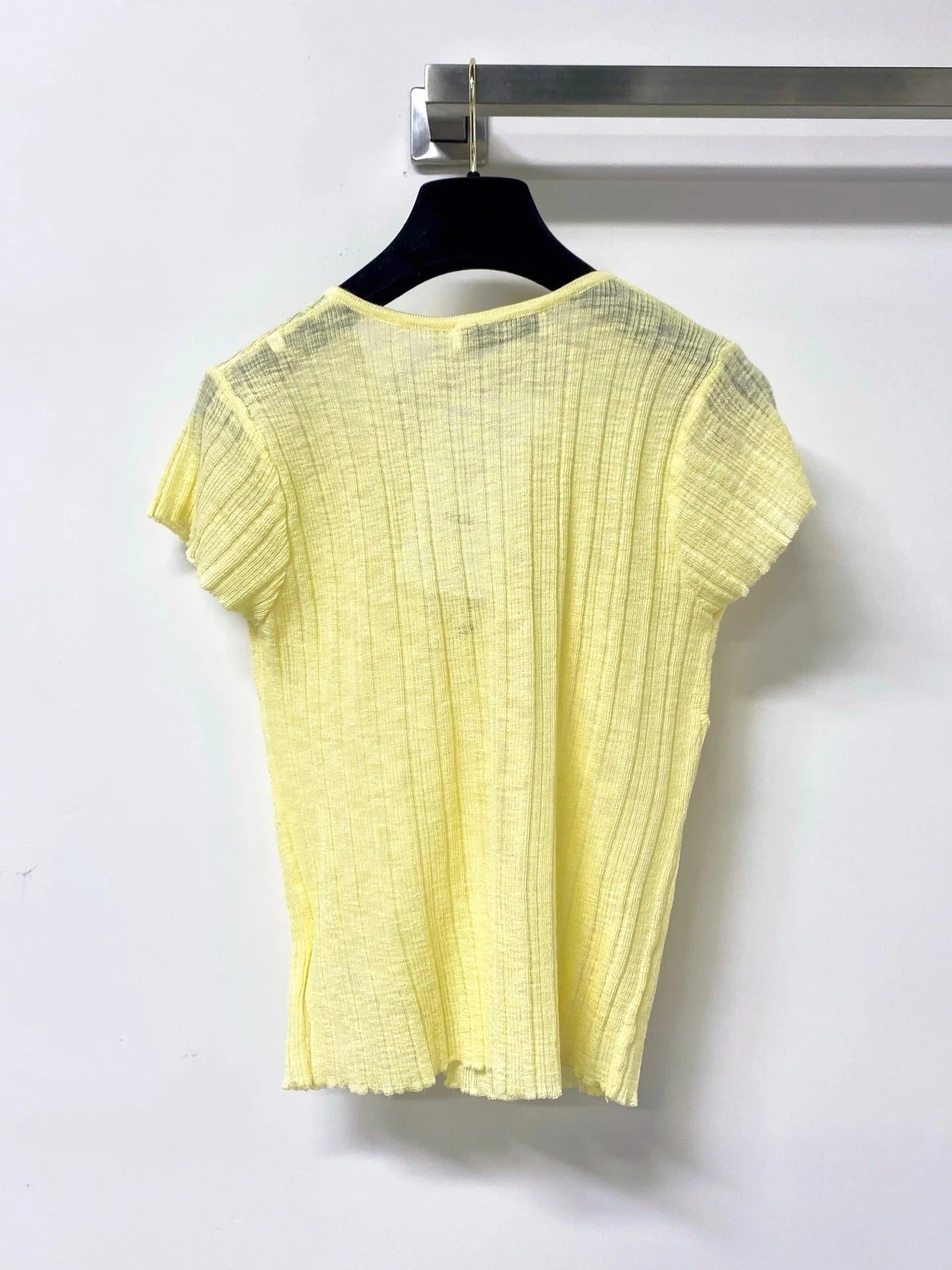 Dior 2026 Short-Sleeve T-Shirt V-neck Top Subtle Front Twist Detail Tencel 487973