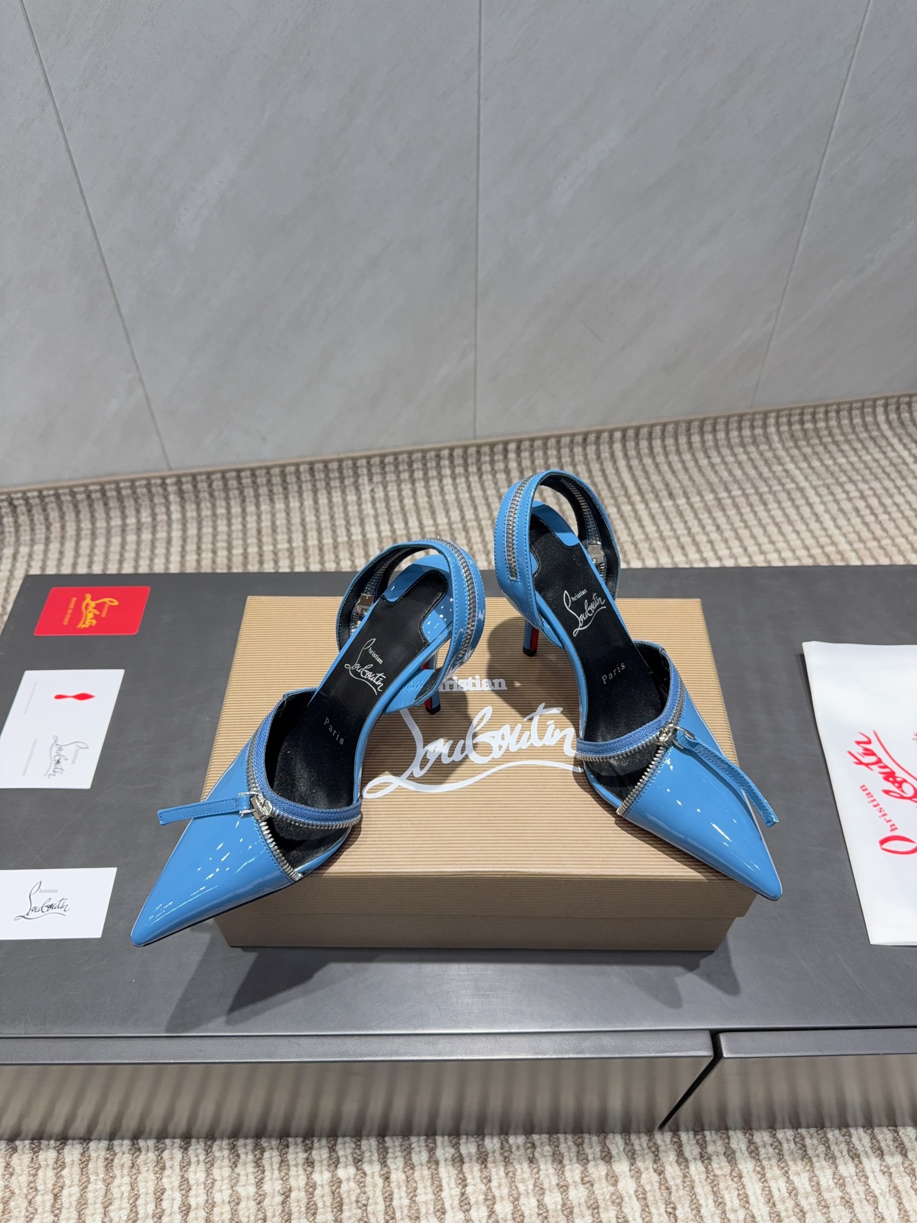 CL 2026 Slingback With Zipper Details 100mm Blue Patent Leather 613791