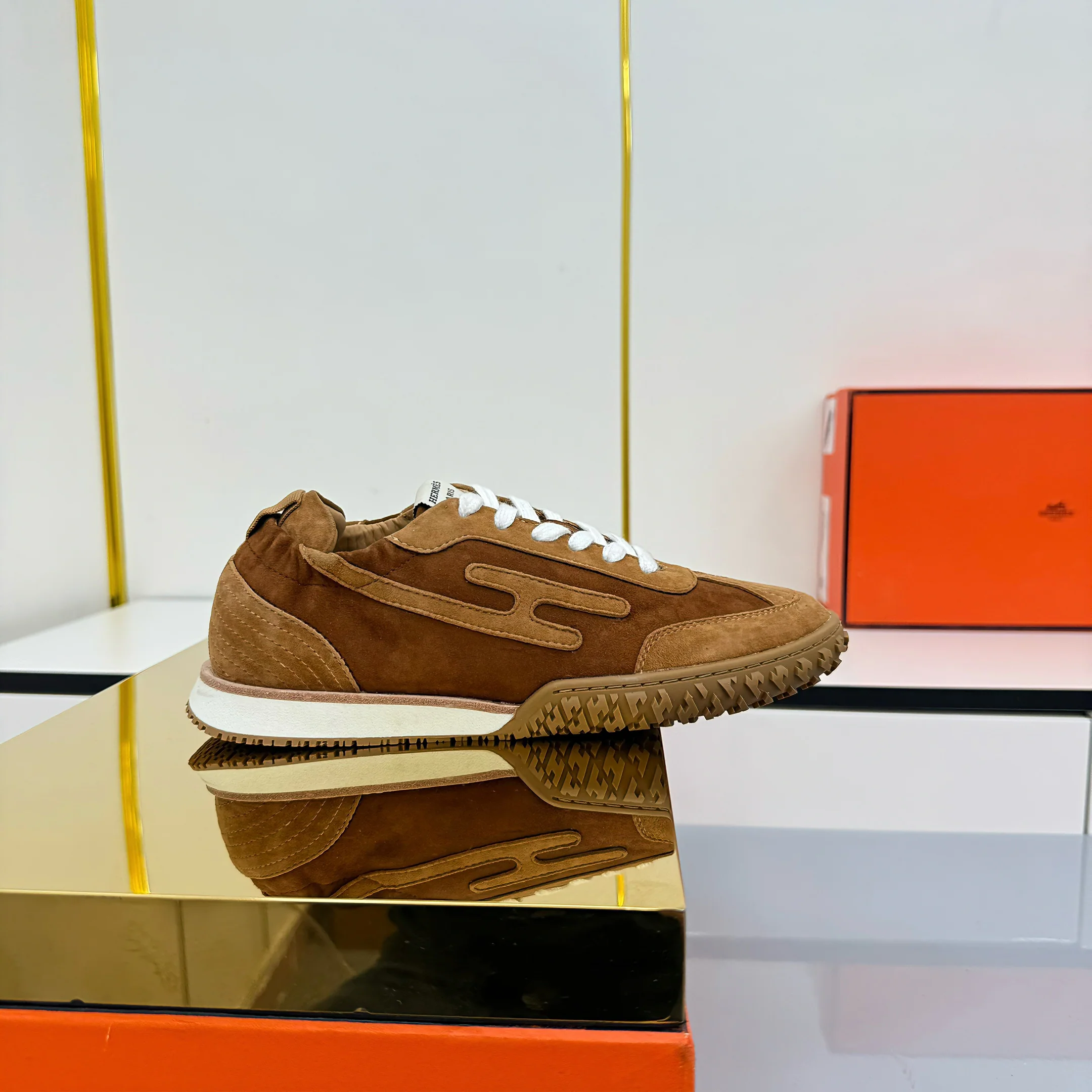 HM 2026 Casual Sneakers Brown Suede 667355