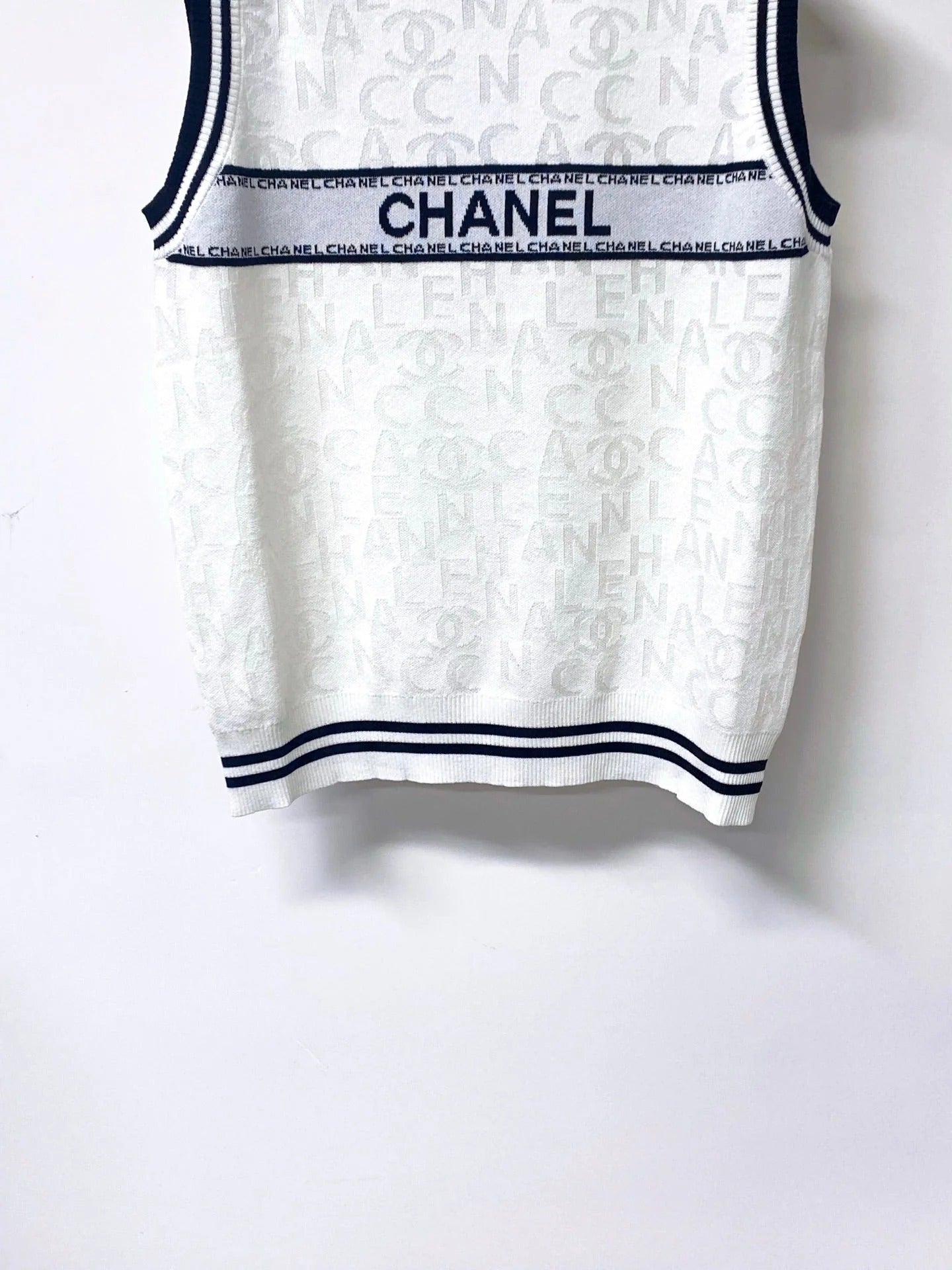 Chanel 2026 Striped Knit Vest Cotton 439815