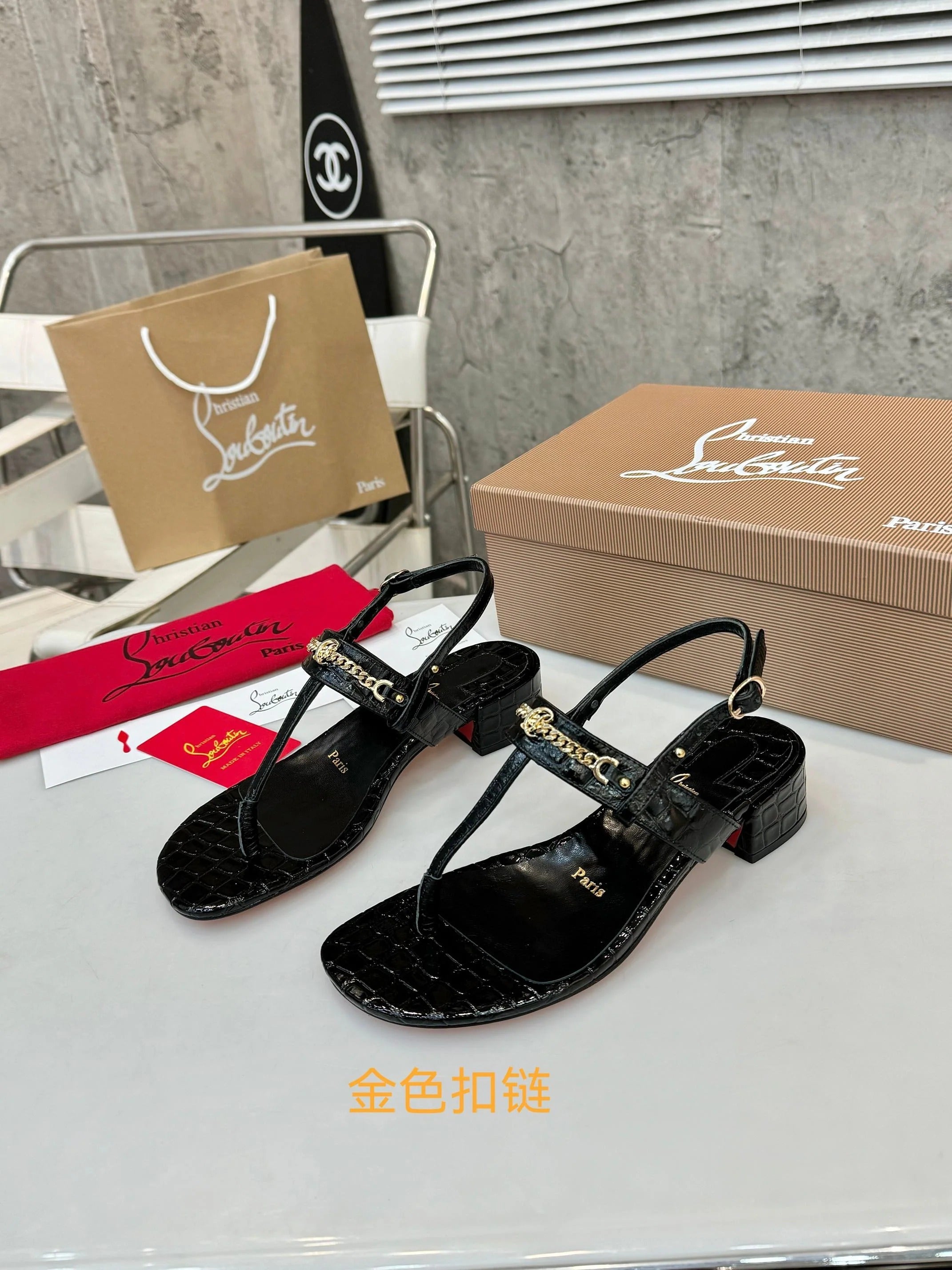 Christian Louboutin 2026 MJ Thong Sandals 25mm Croc-Effect Leather 780393